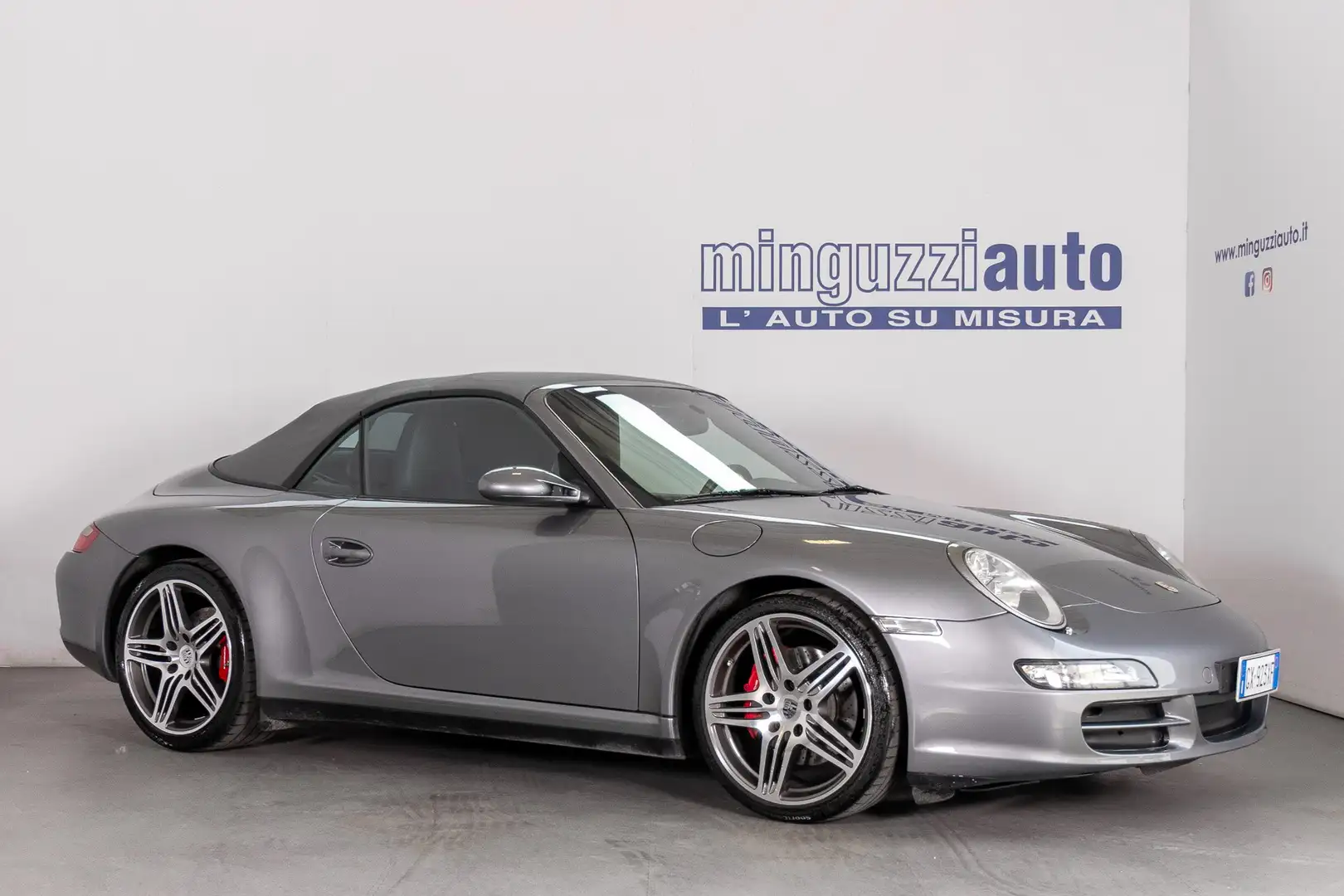 Porsche 997 Cabrio 3.8 Carrera 4S 355 CV tagliandi Porsche Grigio - 1