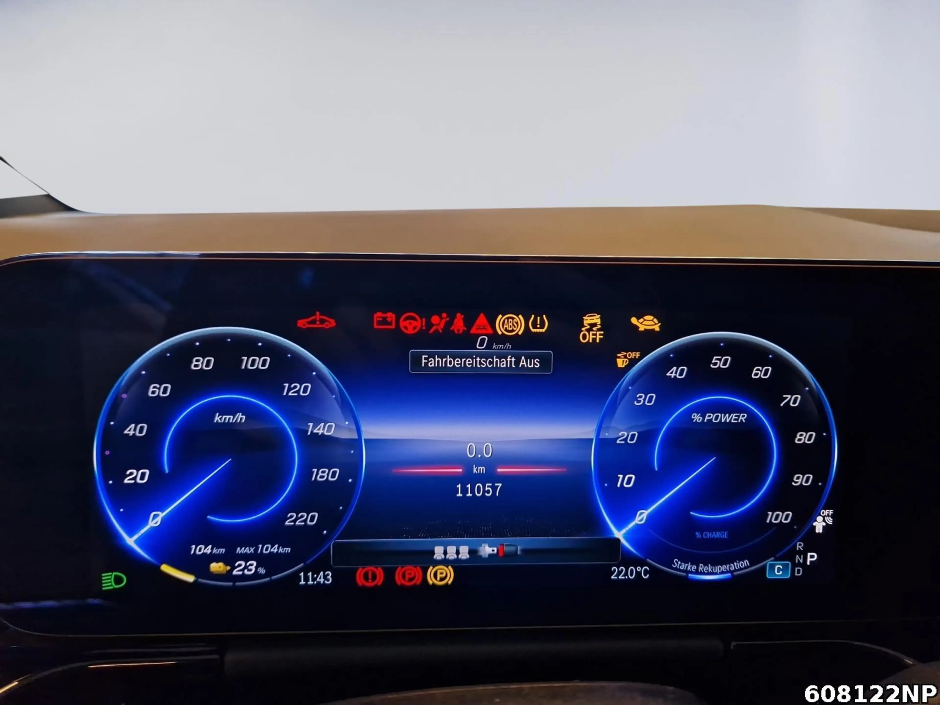 Mercedes-Benz EQA 300 4M AMG  Night Kamera Totw. CarPlay 18"LM — photo 12