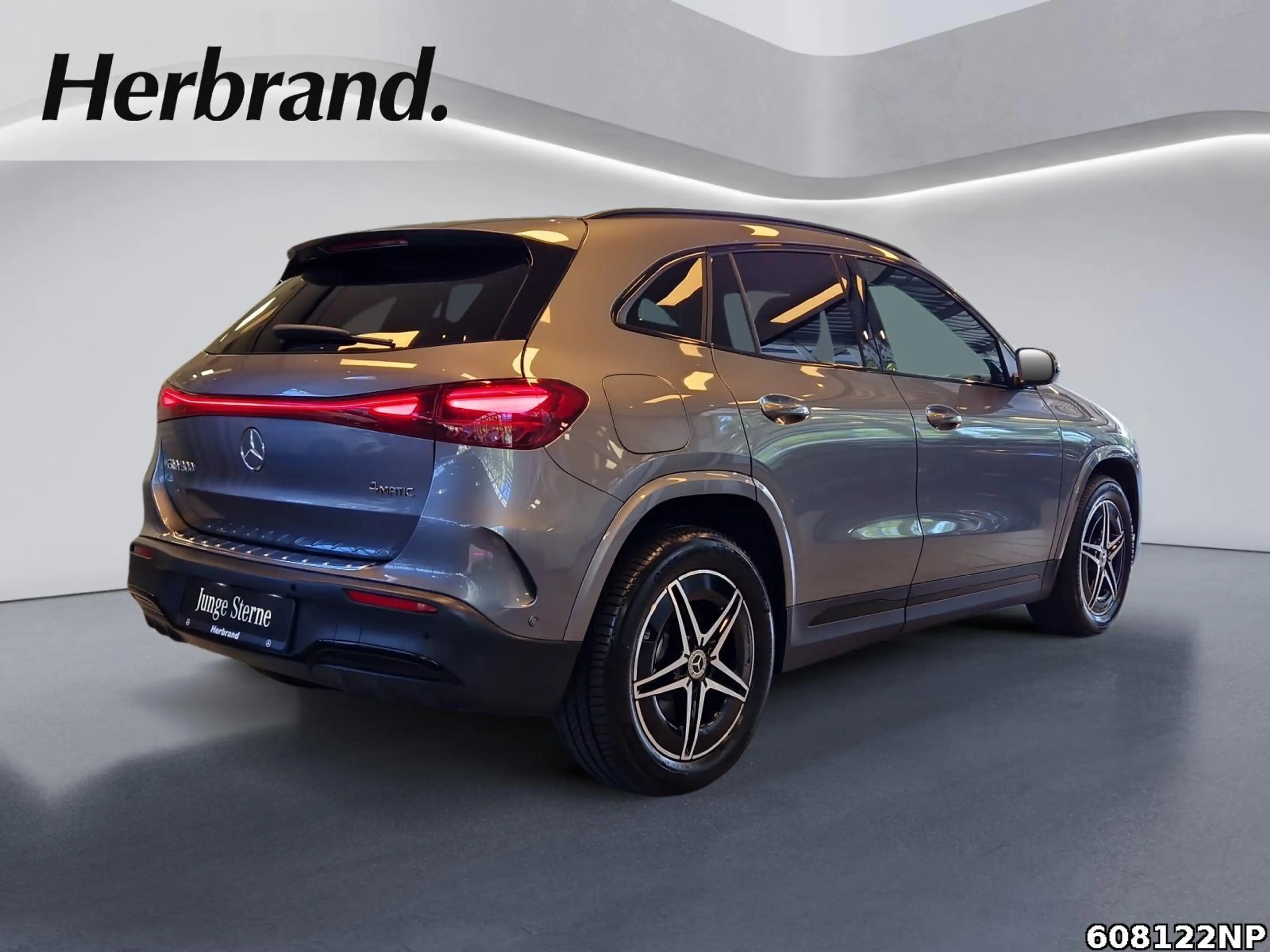 Mercedes-Benz EQA 300 4M AMG  Night Kamera Totw. CarPlay 18"LM — photo 3