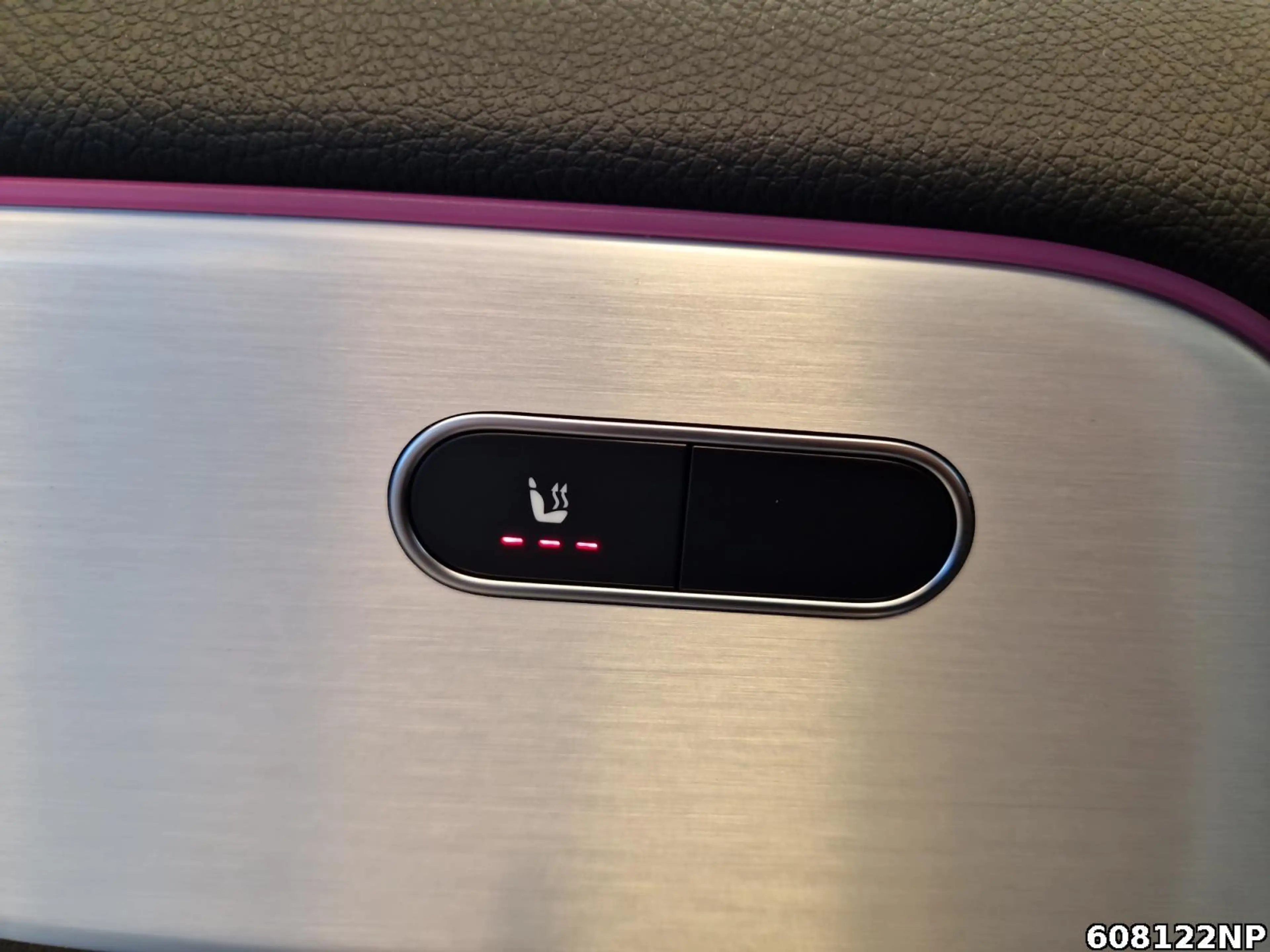 Mercedes-Benz EQA 300 4M AMG  Night Kamera Totw. CarPlay 18"LM — photo 13