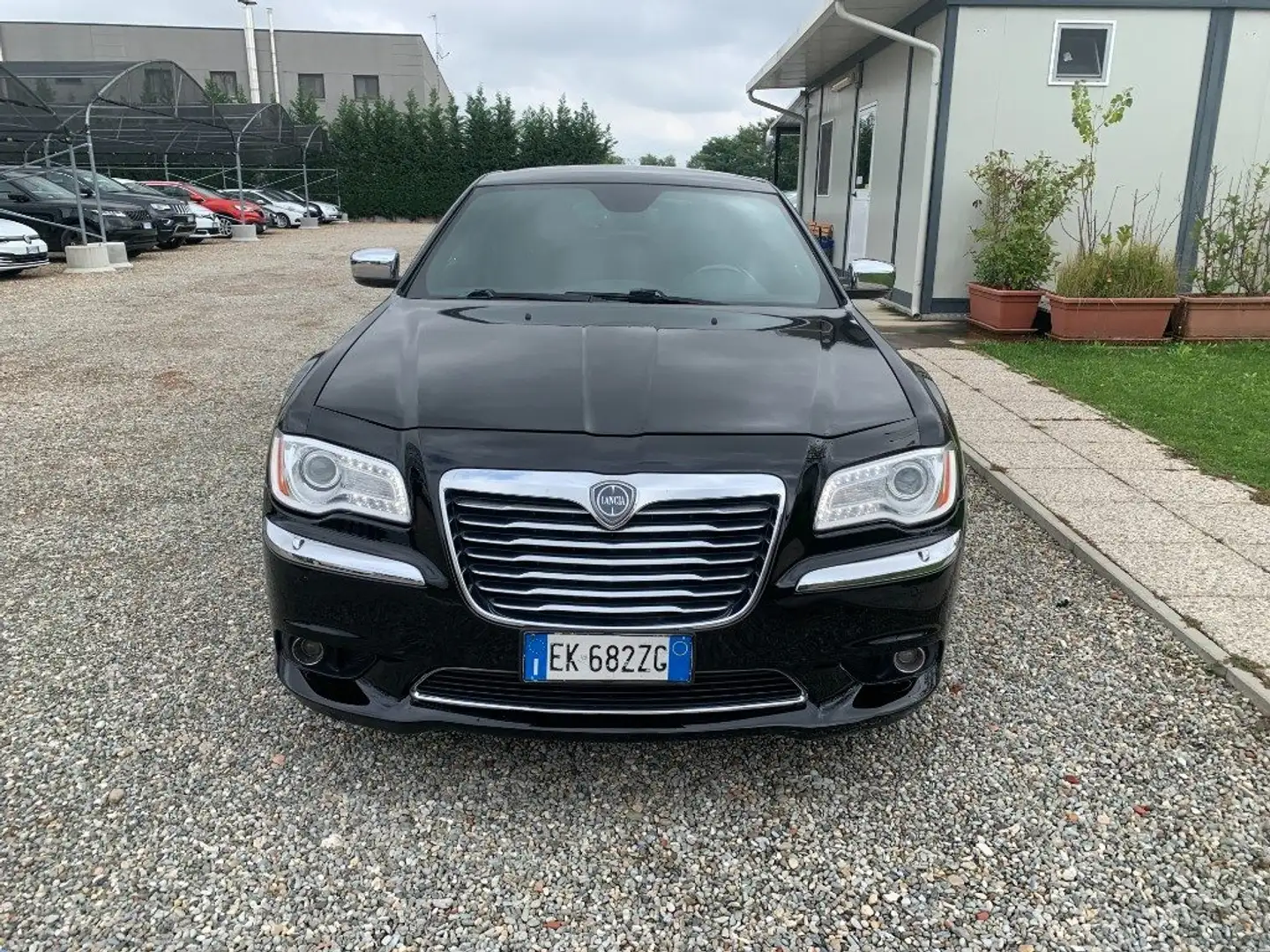 Lancia Thema 3.0 V6 Multijet II 239 CV Platinum Nero - 2