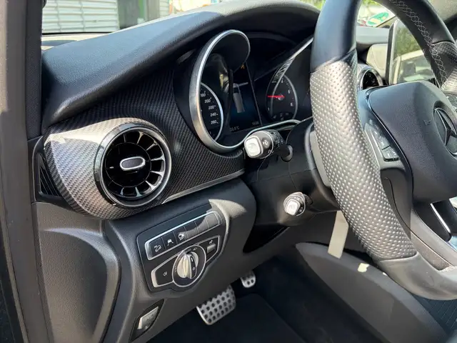 Mercedes-Benz V 300 view 15