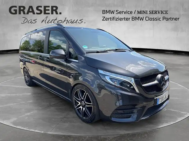 Mercedes-Benz V 300 view 8