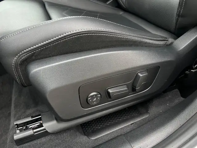 Mercedes-Benz V 300 view 13