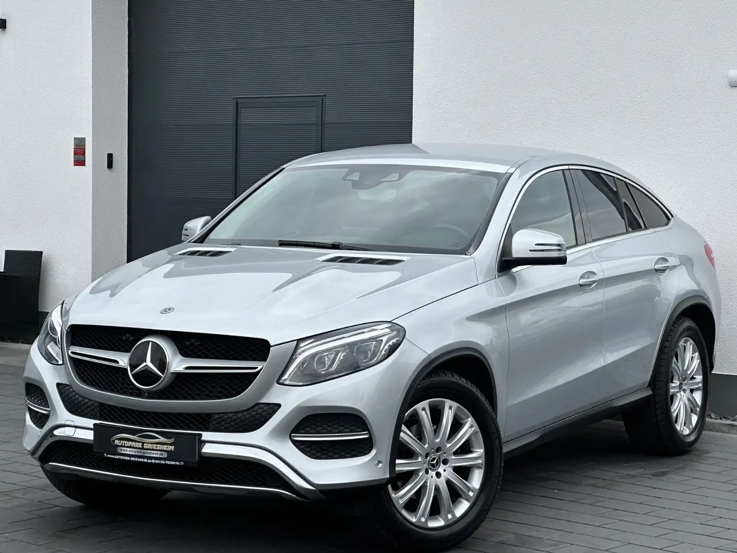 Mercedes-Benz GLE 350 d 4Matic Coupe*2HD*COMNAD*360°Distr+*LED Argent - 1