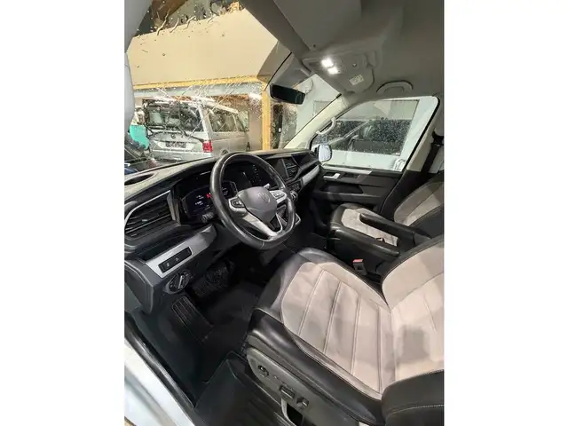 Volkswagen T6 Multivan Highline TDI DSG 4MOTION Ansicht 11
