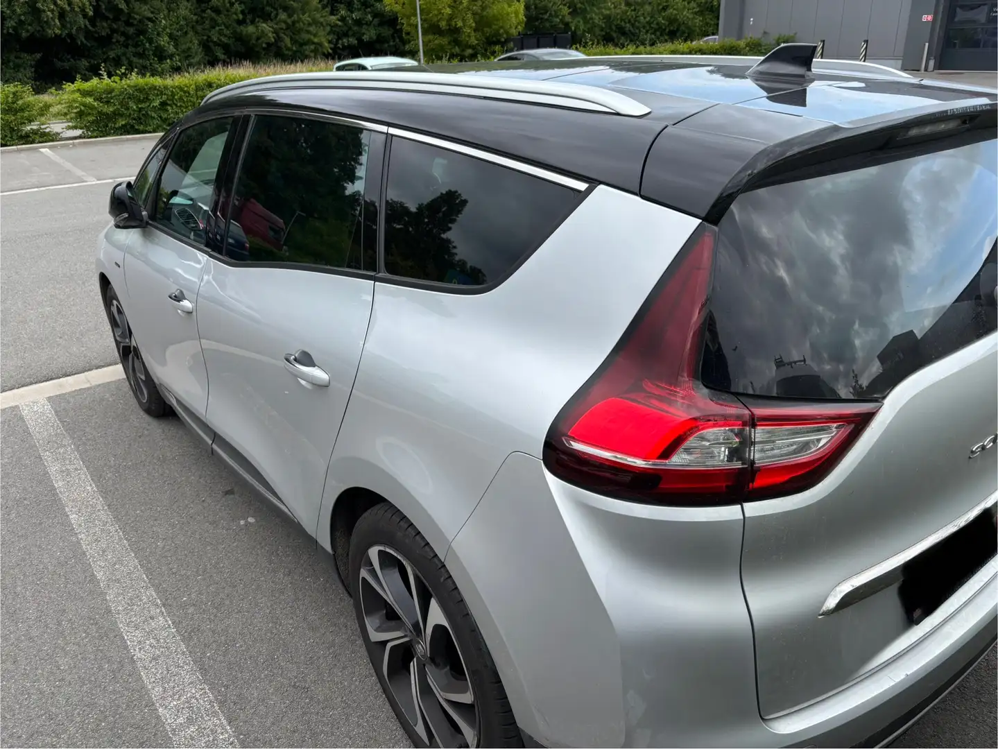 Renault Scenic 1.33 TCe Black Edition EDC GPF - 2