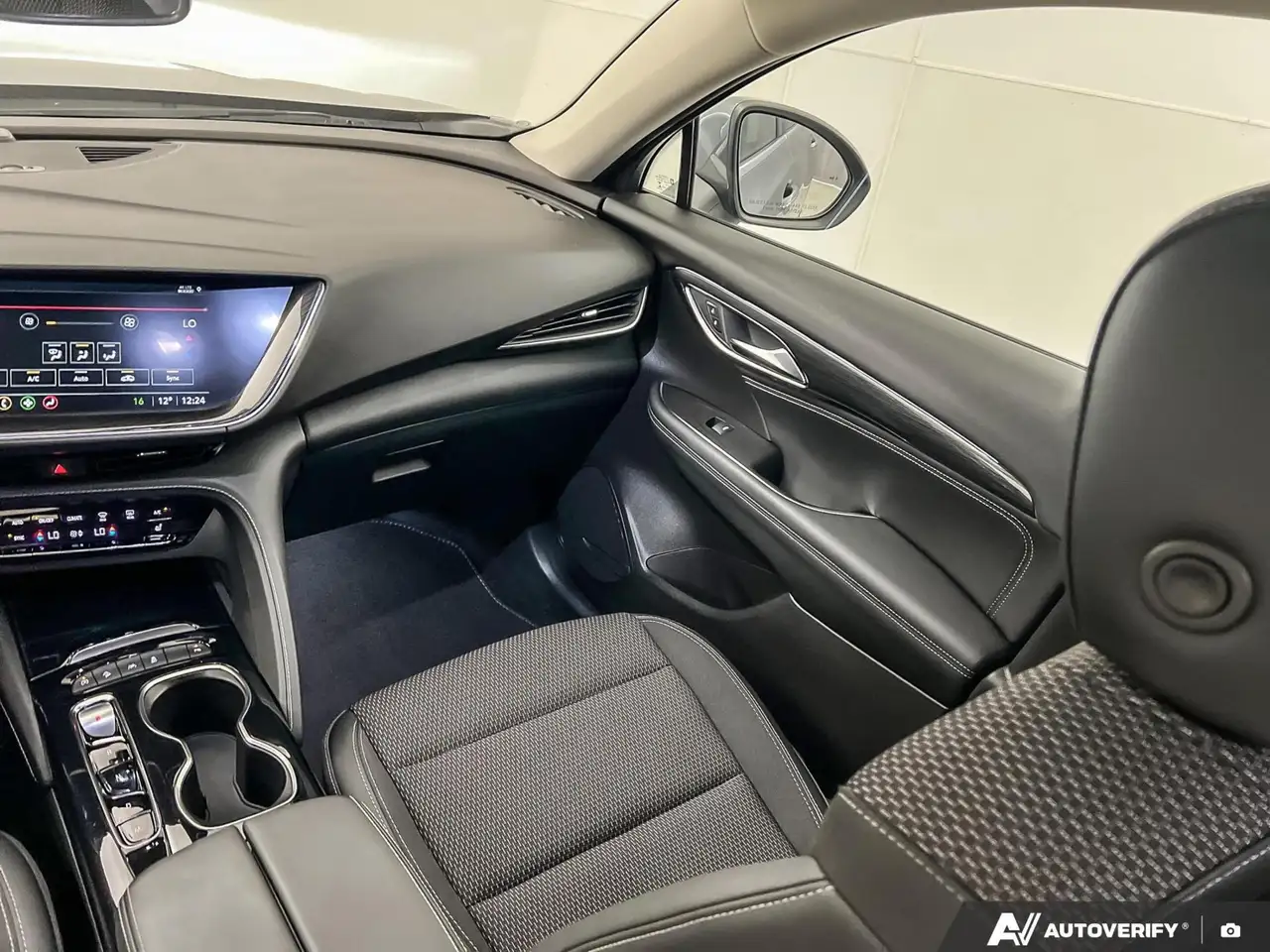 Buick Envision снимка Buick Envision