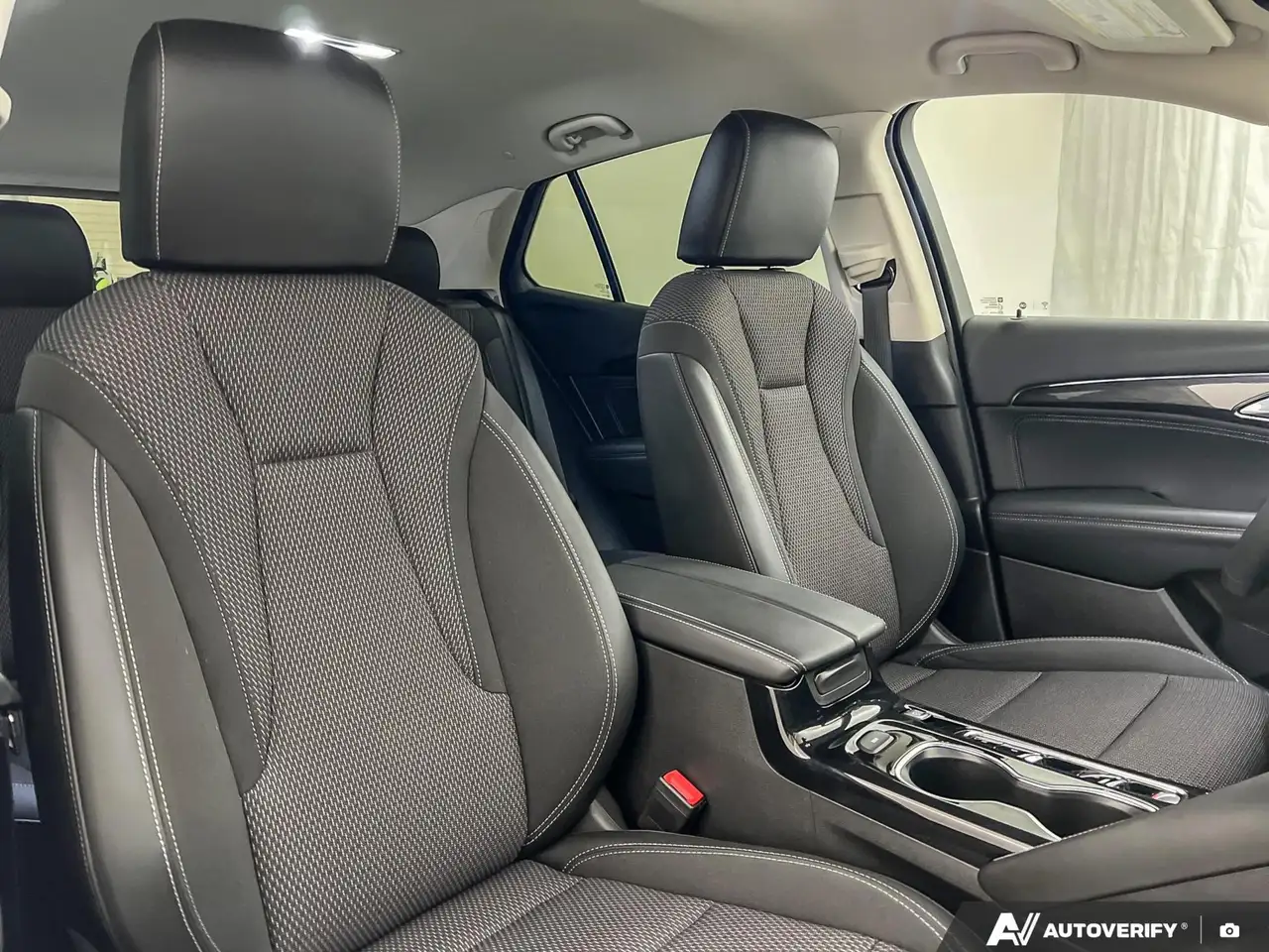 Buick Envision снимка Buick Envision