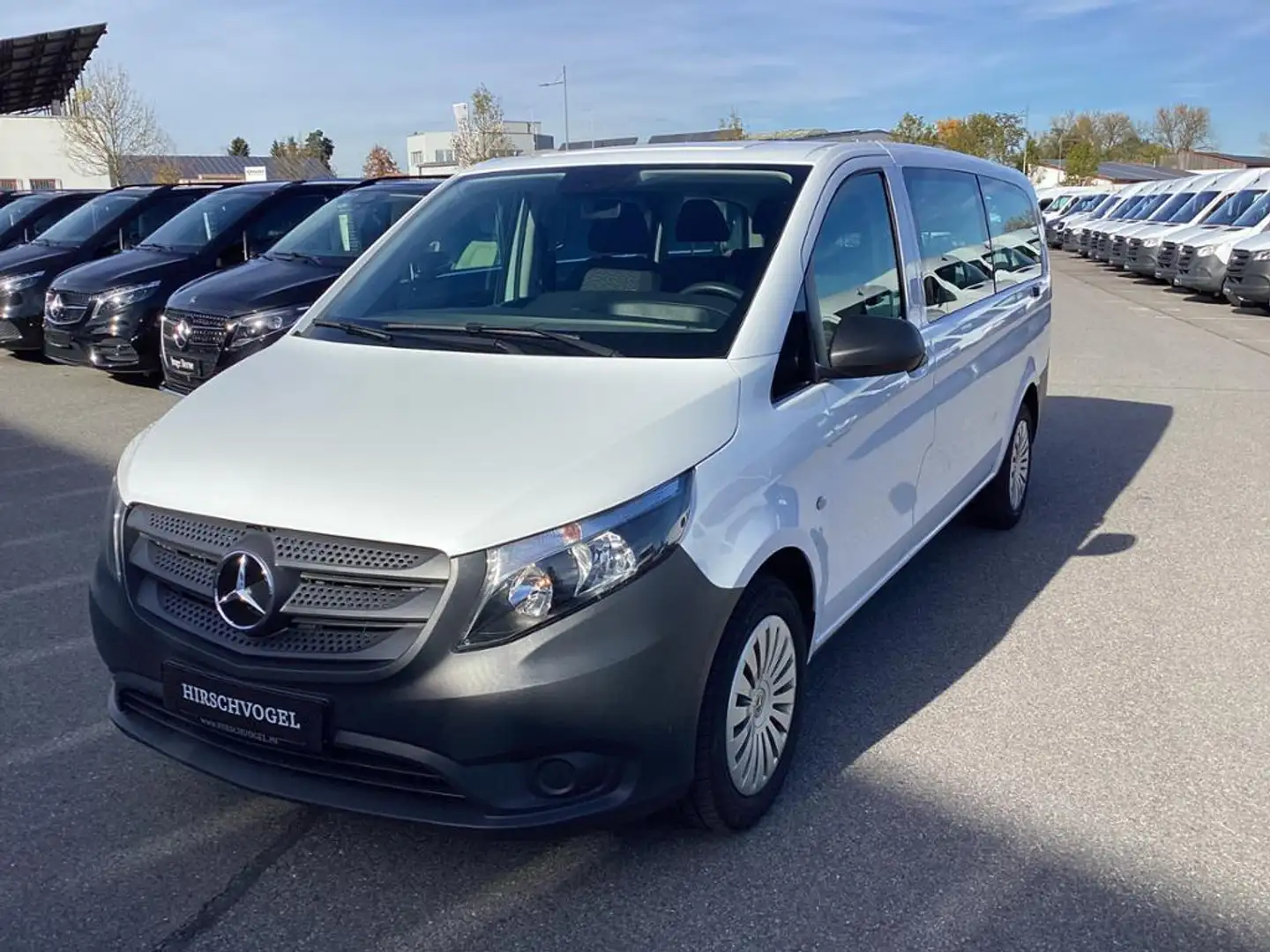 Mercedes-Benz Vito 114 CDI Tourer PRO XXL 8-Sitze 9G+Hecktüren Weiß - 2