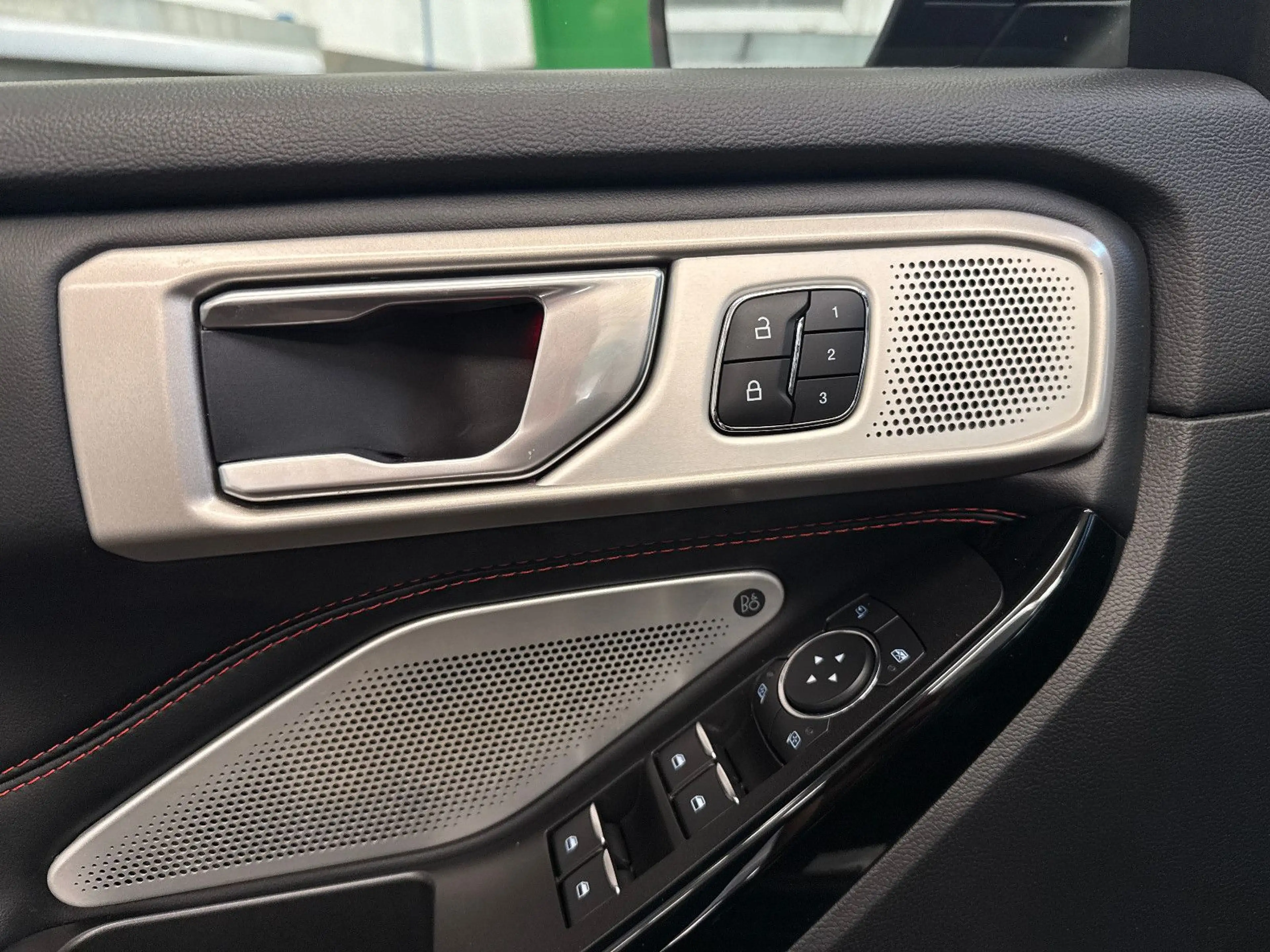 Ford Explorer ST-Line Plug-in-Hybrid 4x4 5J. GARANTIE — photo 11