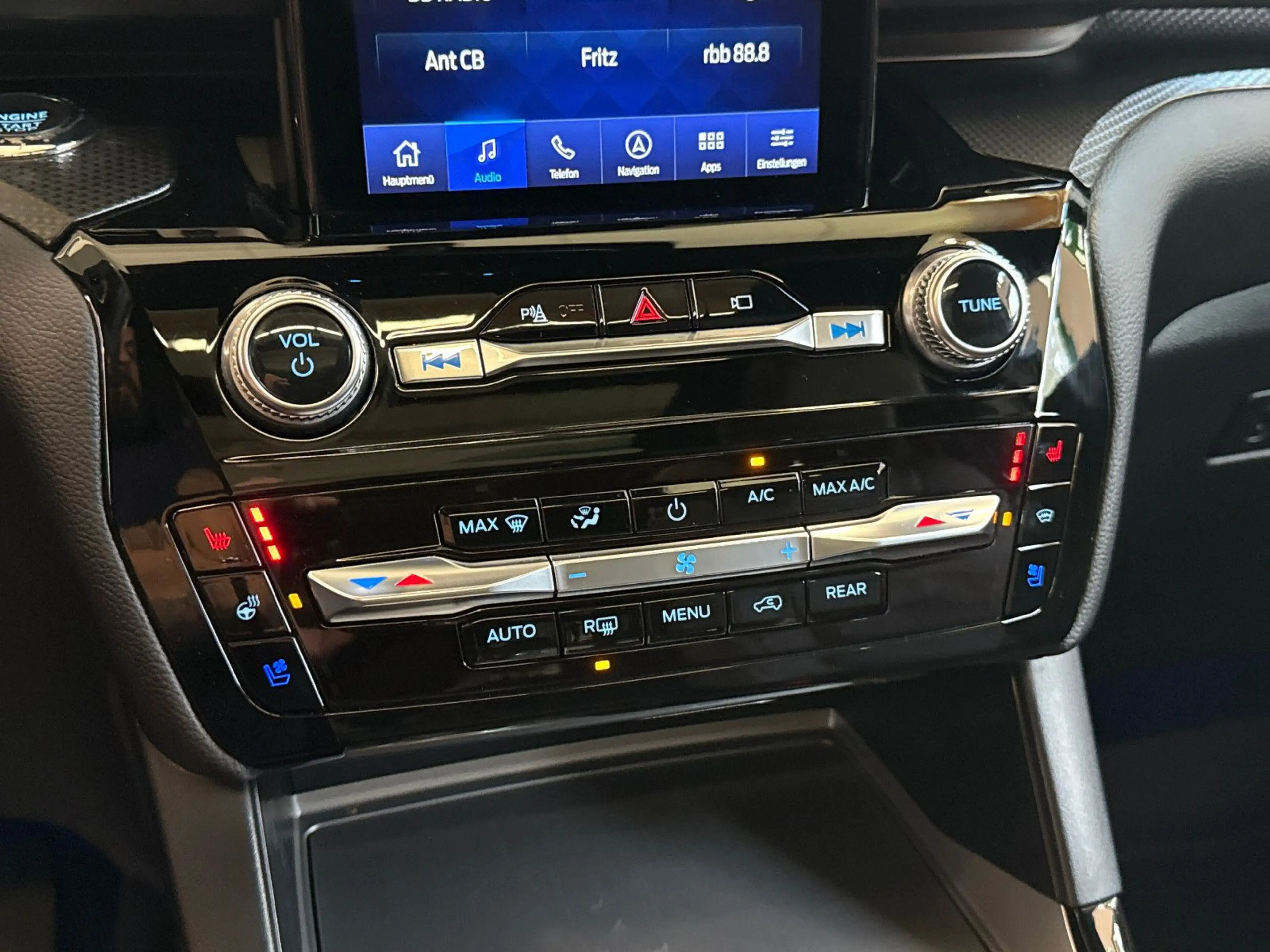 Ford Explorer ST-Line Plug-in-Hybrid 4x4 5J. GARANTIE — photo 9