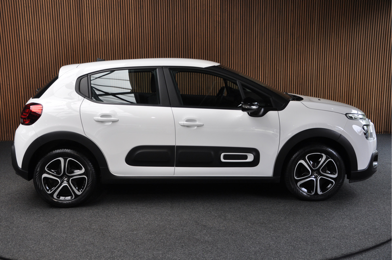 Citroen C3 1.2 Climate Stoel verwarming Navi PDC LM velgen Ca — photo 4