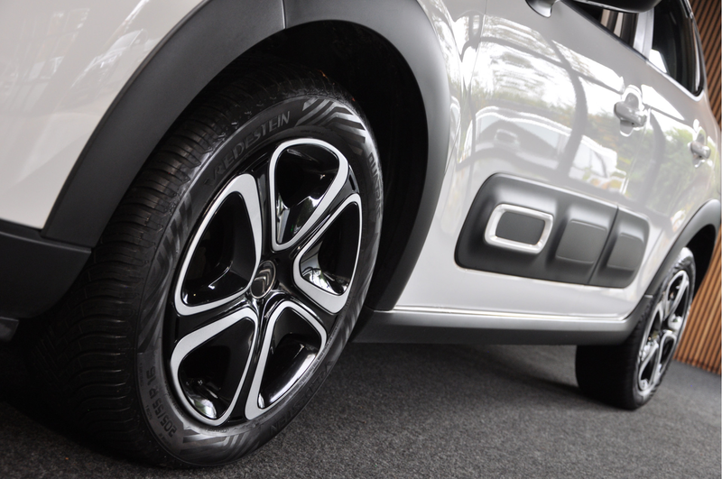 Citroen C3 1.2 Climate Stoel verwarming Navi PDC LM velgen Ca — photo 23