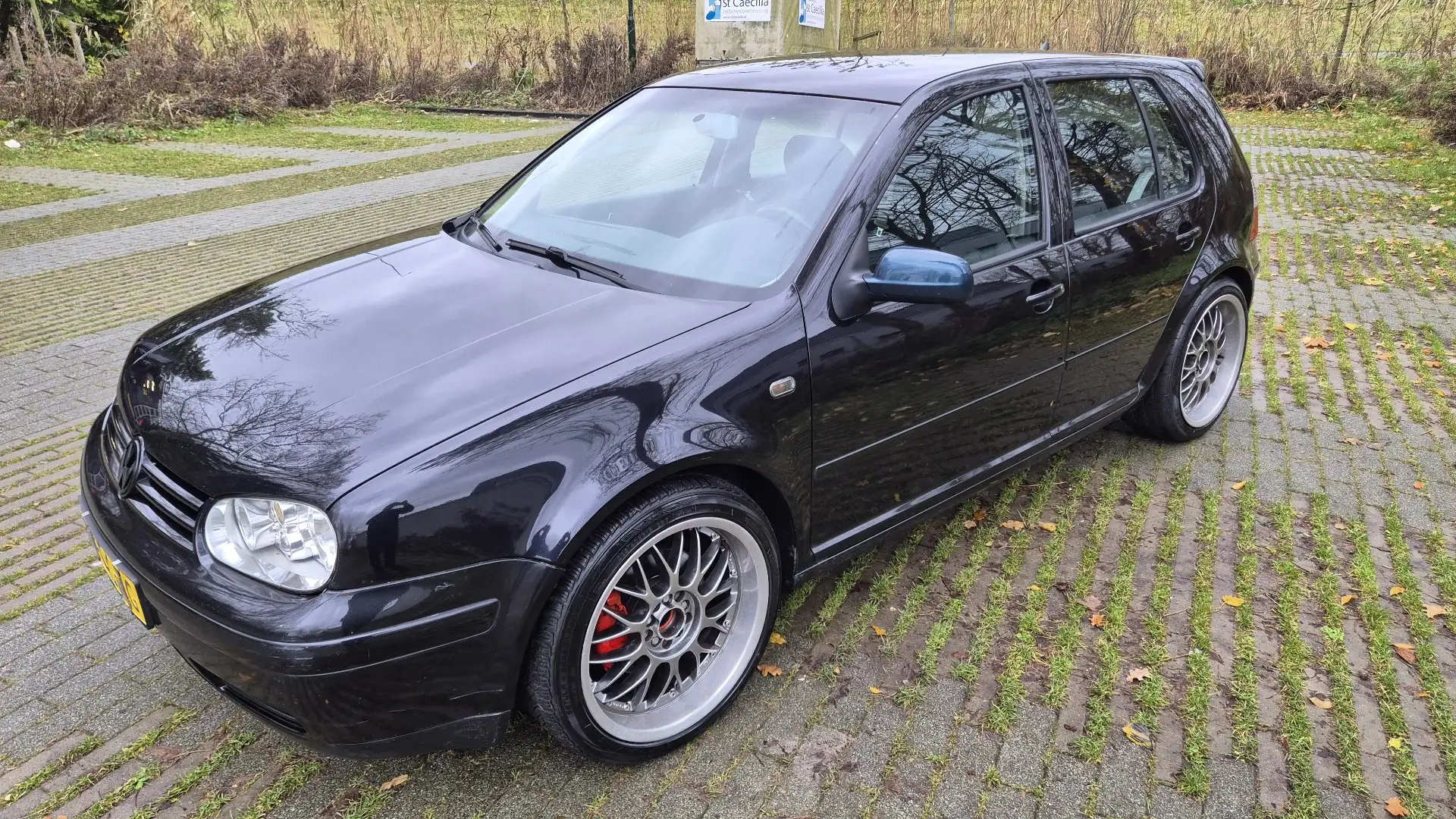 Volkswagen Golf 1.8 20V TURBO GTI/180Pkš„¶Clima Zwart - 2