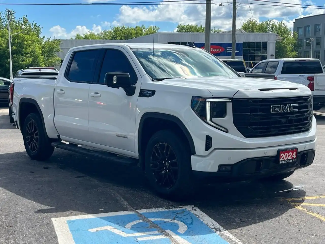 GMC Sierra 1500 photo GMC Sierra 1500