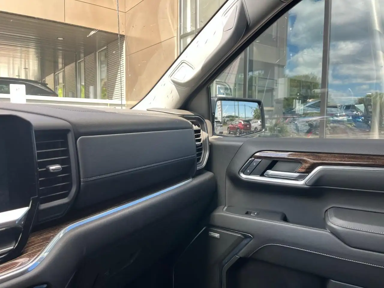GMC Sierra 1500 photo GMC Sierra 1500