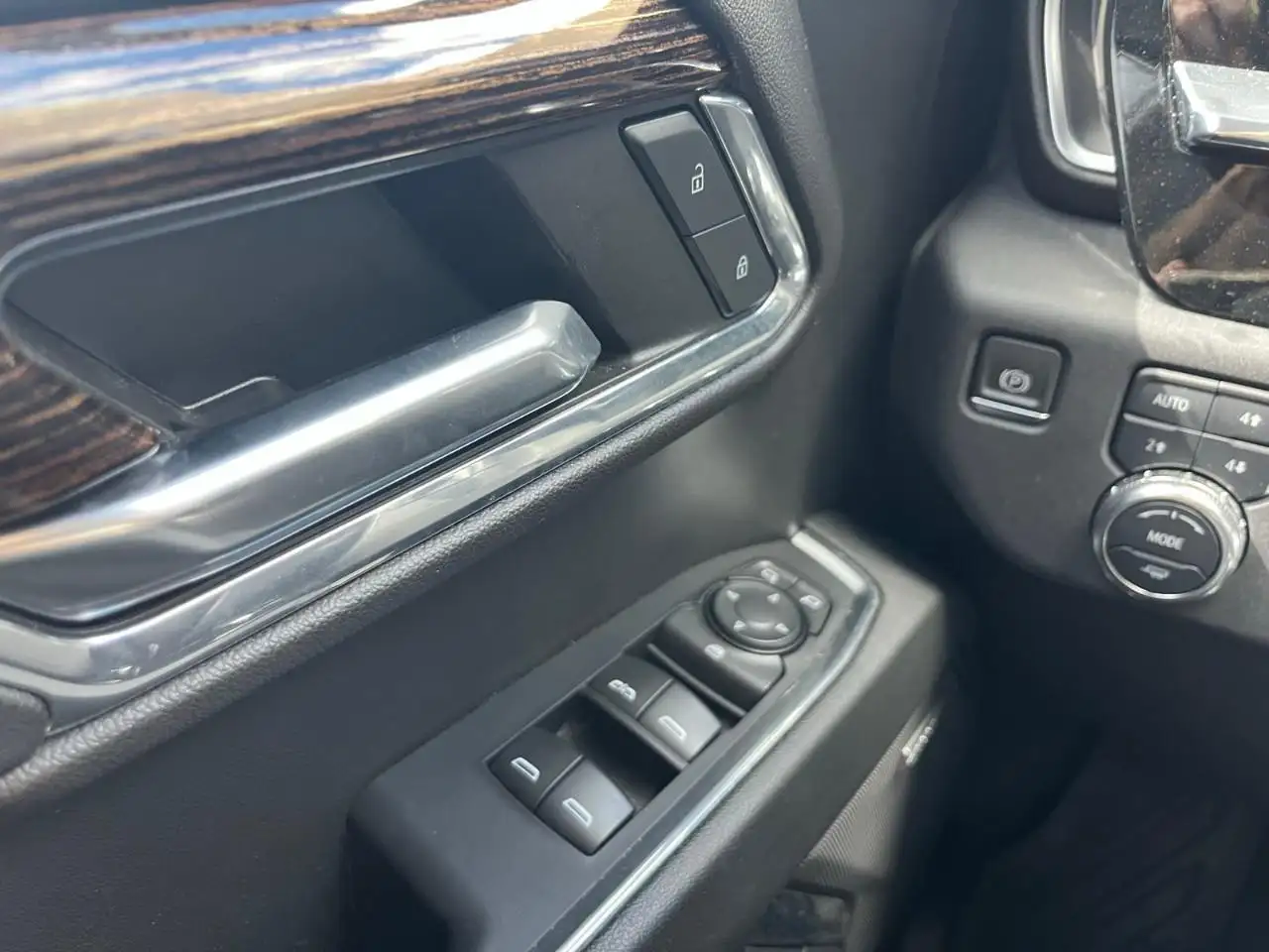 GMC Sierra 1500 photo GMC Sierra 1500