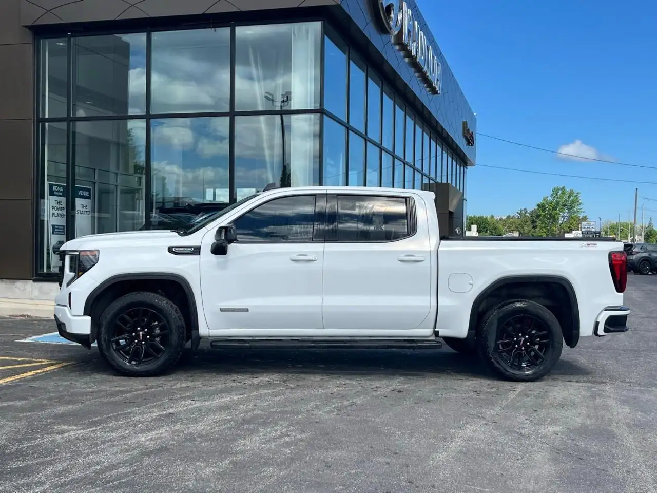 GMC Sierra 1500 photo GMC Sierra 1500