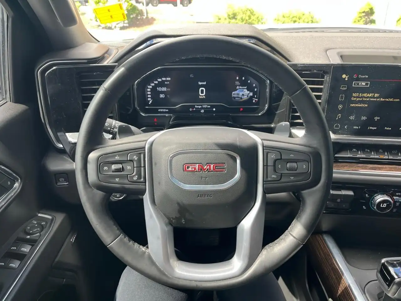 GMC Sierra 1500 photo GMC Sierra 1500