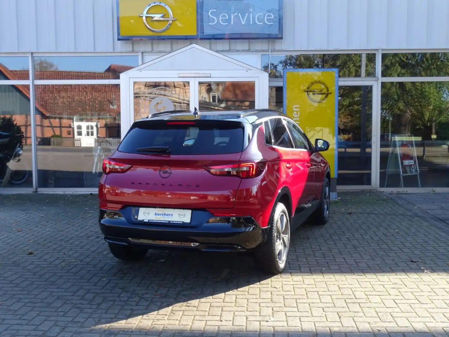 Opel Grandland 1.2 DI GS Rot - 2