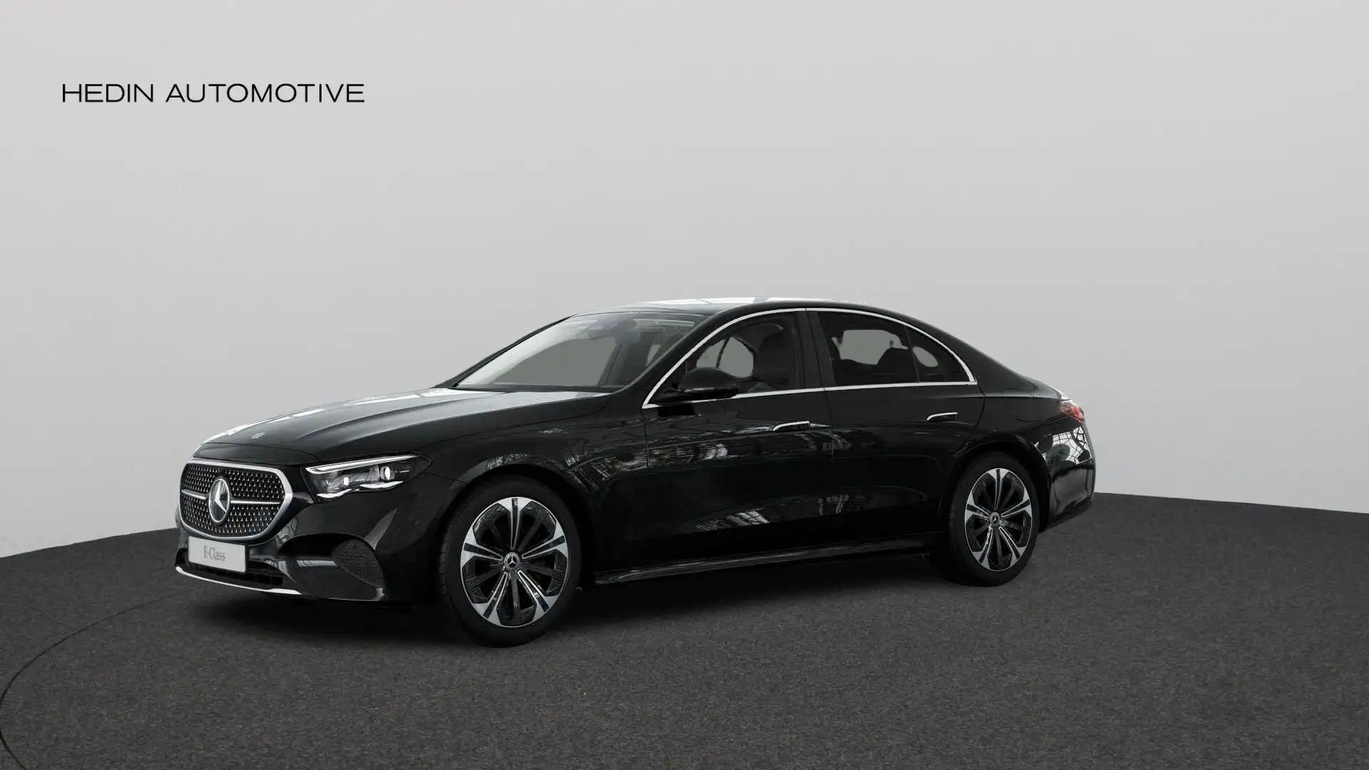 Mercedes-Benz E 300 DE Berline Luxury Line | Distronic | Smartphone In Zwart - 1