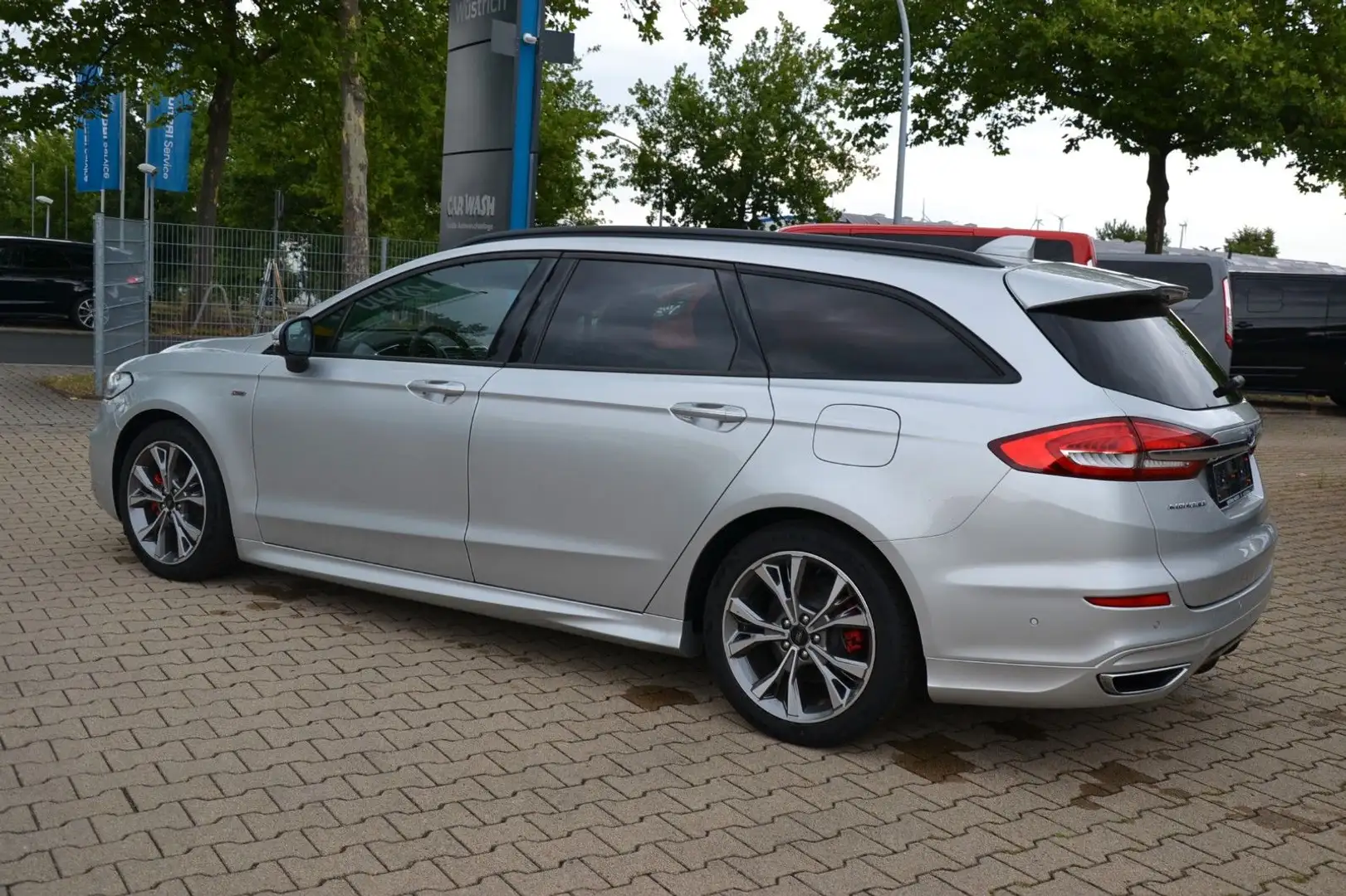 Ford Mondeo Turnier Hybrid ST-Line Navi ,DAB, Kamera Silber - 2