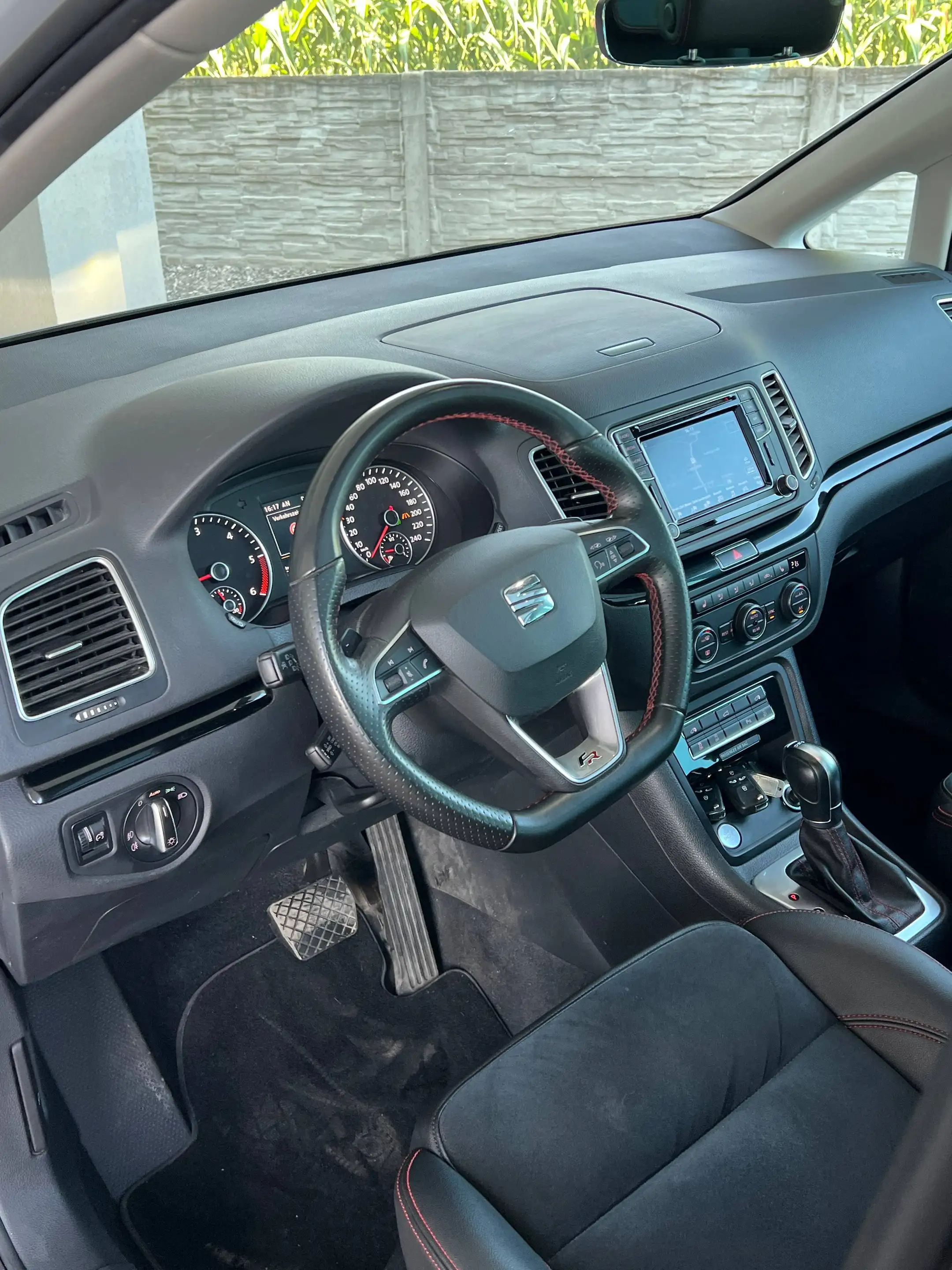 SEAT Alhambra FR 2,0 TDI DSG 4WD *ALLRAD* — photo 9