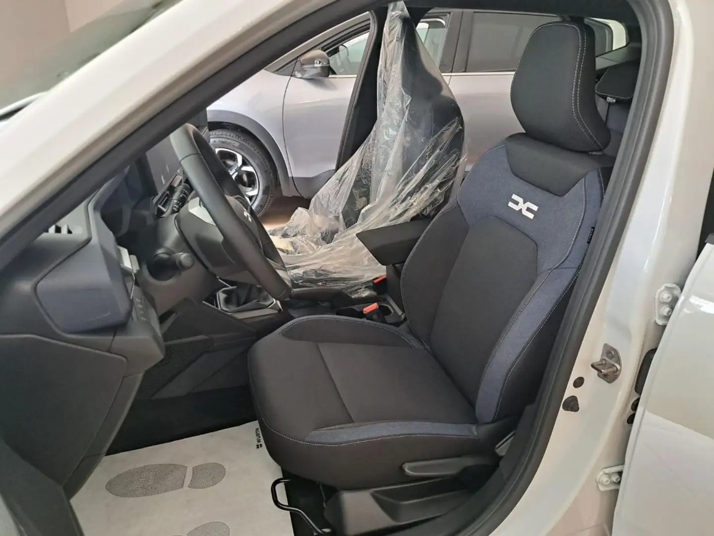 Dacia Duster ECO-G 100 CV. EXPRESSION Bianco - 2