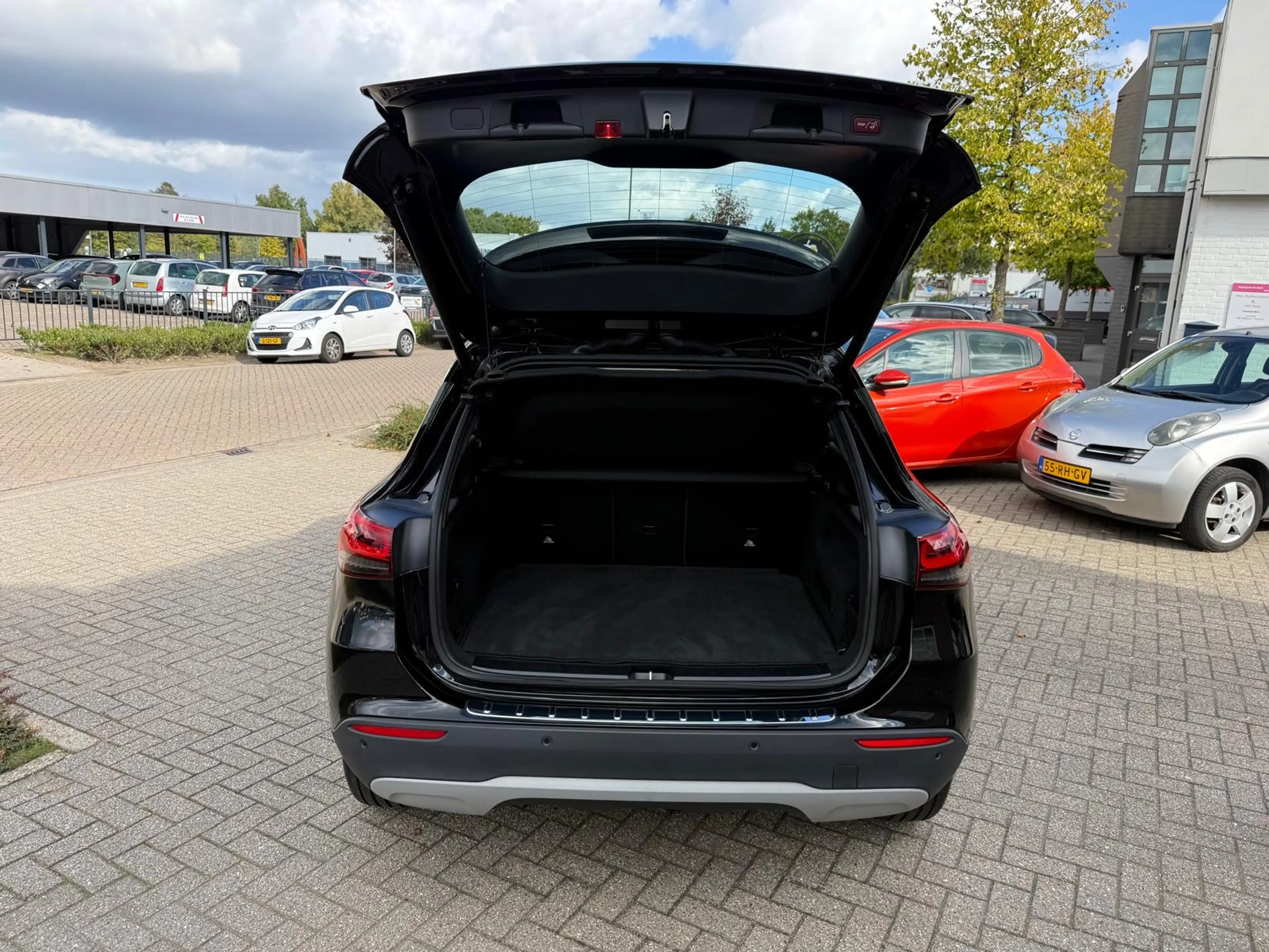 Mercedes-Benz GLA 180 Aut. Navi Stoelverw. ACC Org. Nederlands — photo 24