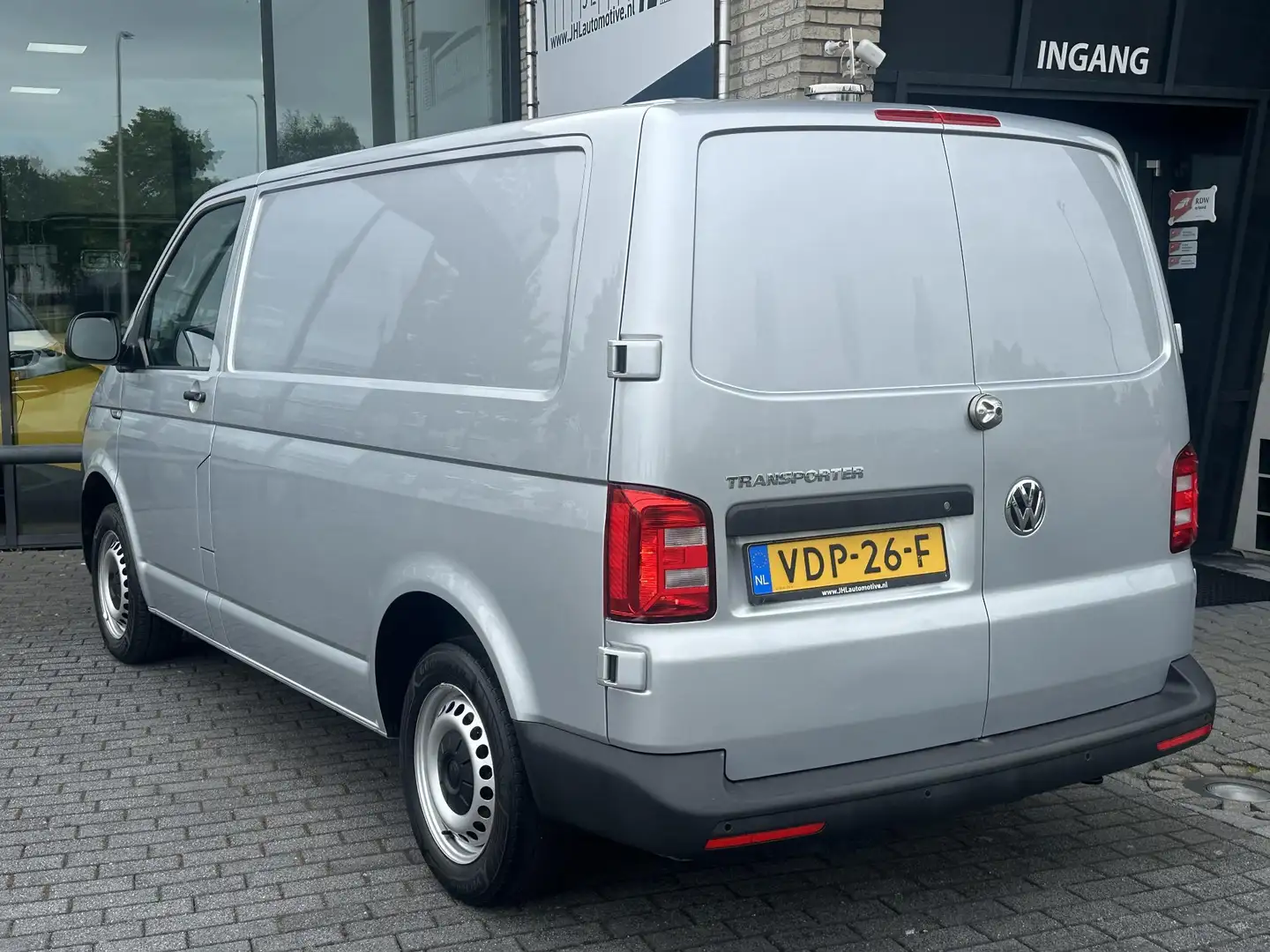 Volkswagen T6 Transporter 2.0 TDI L1H1 Comfortline*DSG*A/C*NAVI*CRUISE*TEL* Gris - 2