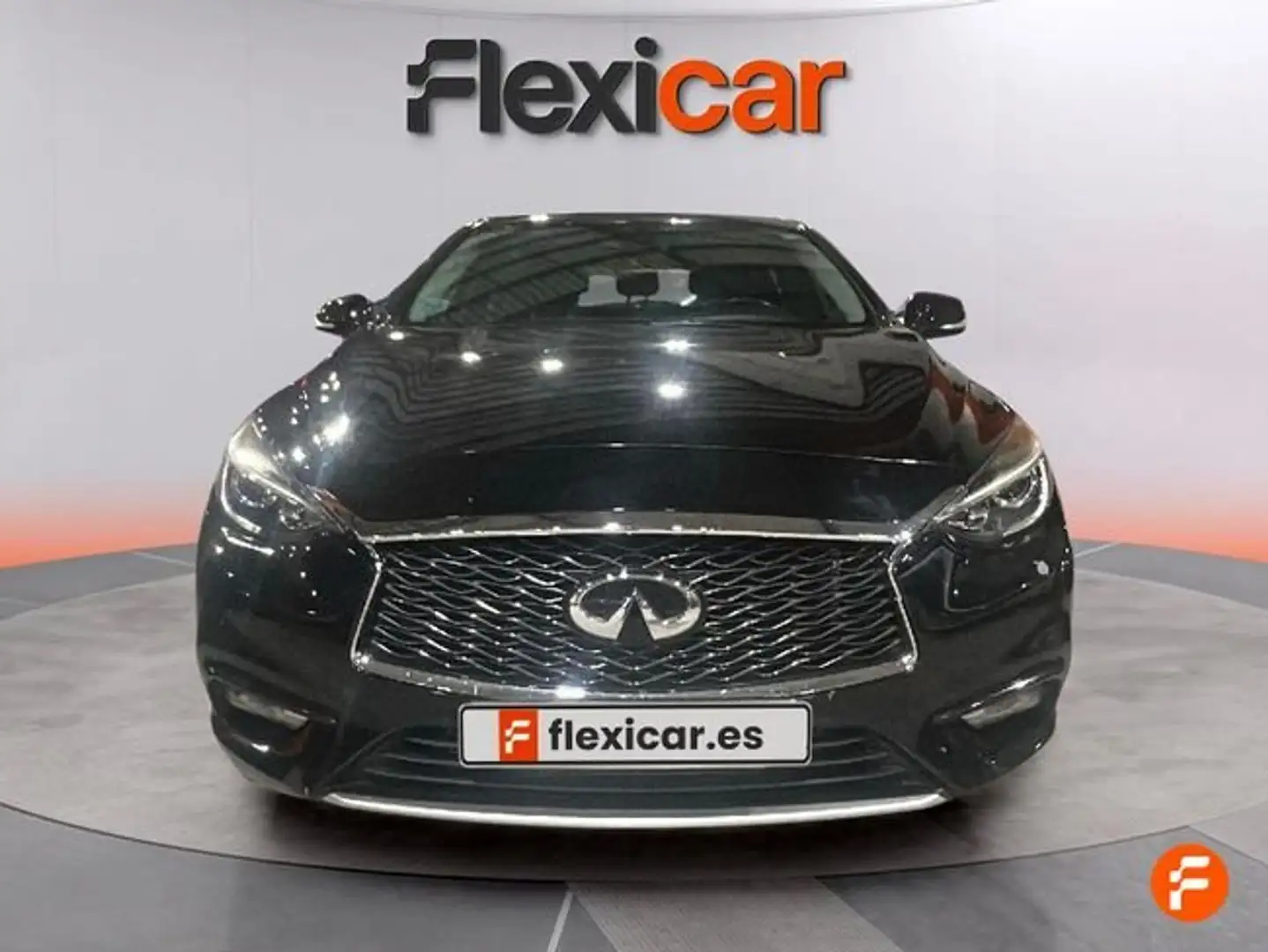 Infiniti Q30 2.2d Sport 7DCT Schwarz - 2