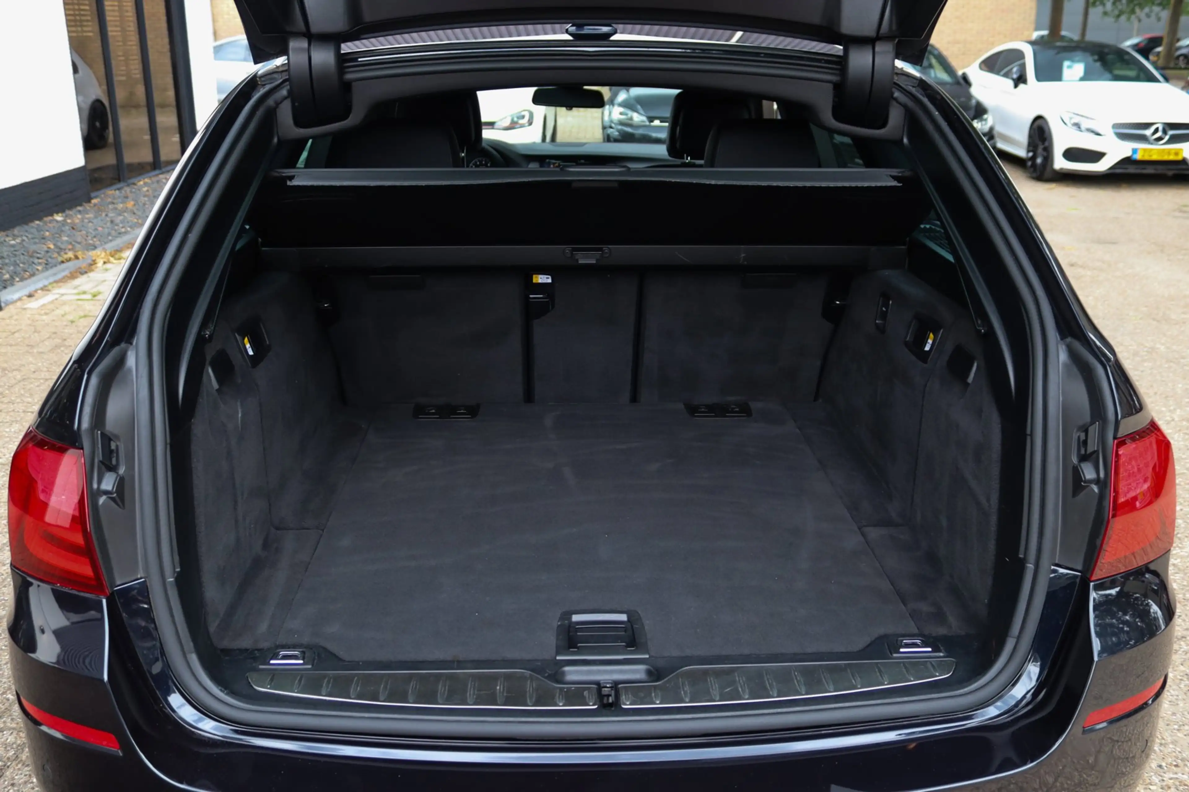 BMW 528 5-serie Touring 528i M-Pakket ORIGINEEL NL NAP LED — photo 9