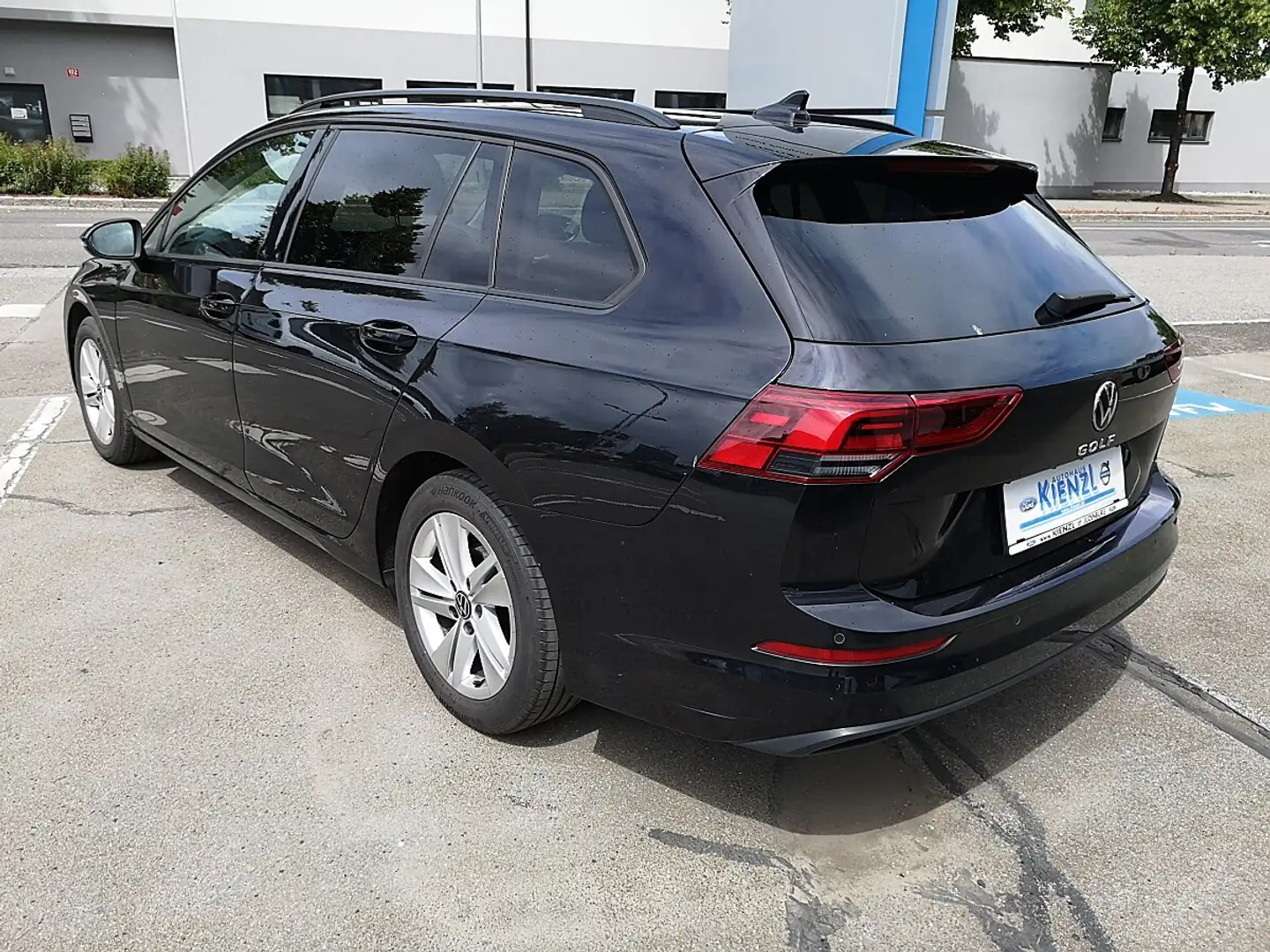 Volkswagen Golf VIII 2.0 TDI Life (EURO 6d) Schwarz - 2