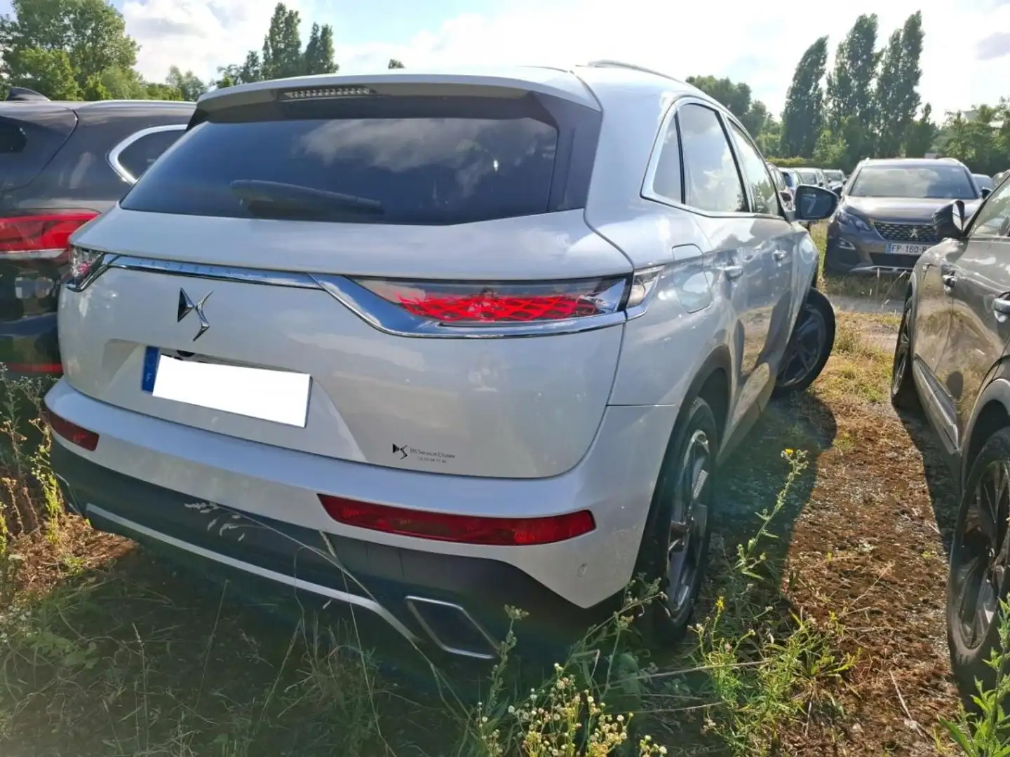 DS Automobiles DS 7 Crossback 1.6 PureTech 180 EAT8 Grand Chic SON FOCAL %2B RIV Beyaz - 2
