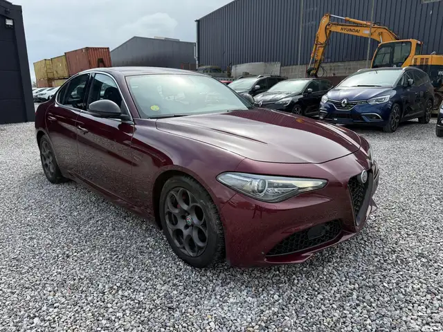 Alfa Romeo Giulia Giulia 2.2 JTDm Super // EXPORT - MARCHAND ✔️