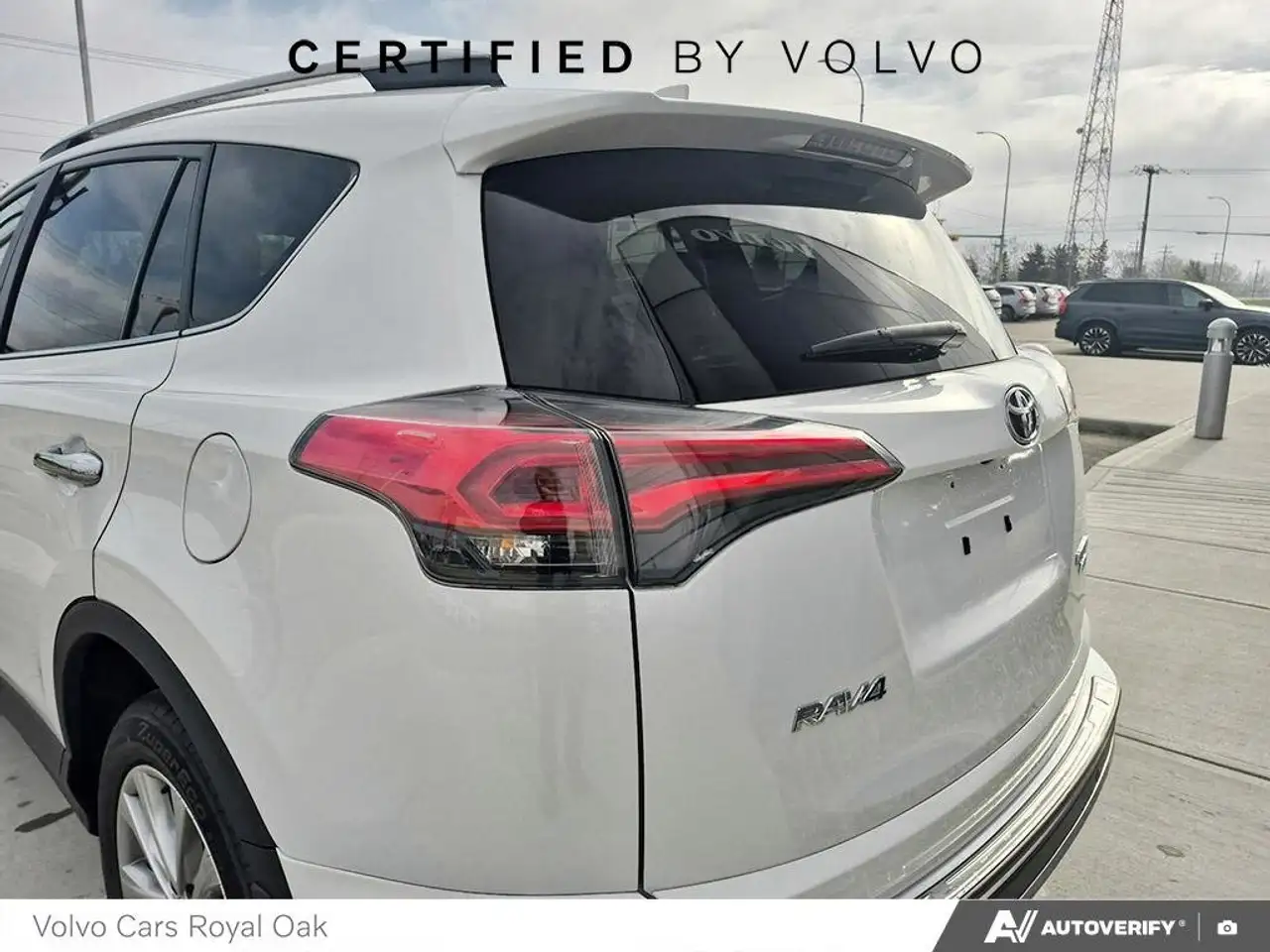 Toyota RAV 4 снимка Toyota RAV 4