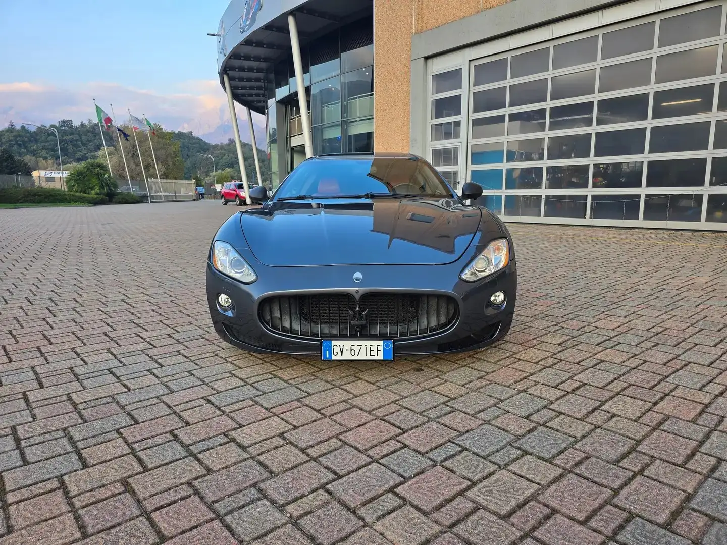 Maserati GranTurismo Granturismo 4.2 auto Grijs - 2