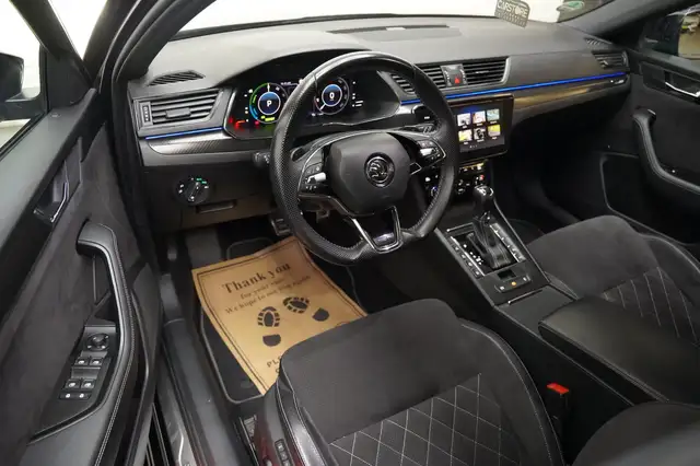 Skoda Superb view 13