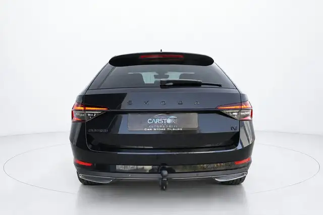 Skoda Superb view 7