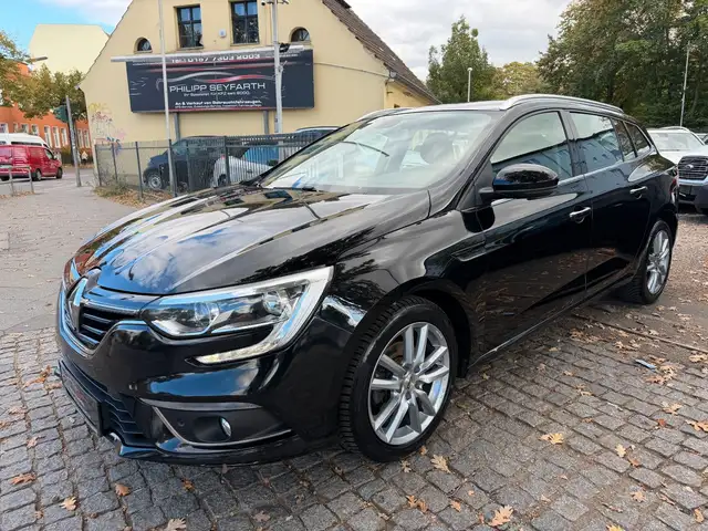 Renault Megane IV*AUTOMATIK*NAVI*PDC*2xSHZ*REIFEN NEU*