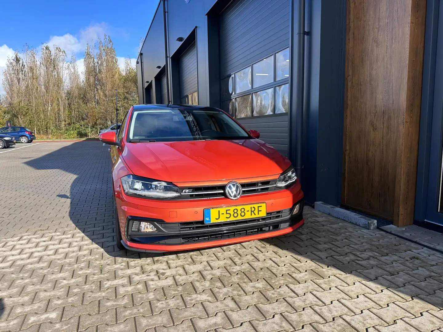 Volkswagen Polo 1.0 TSI Highline R-line pano camera dsg Orange - 2