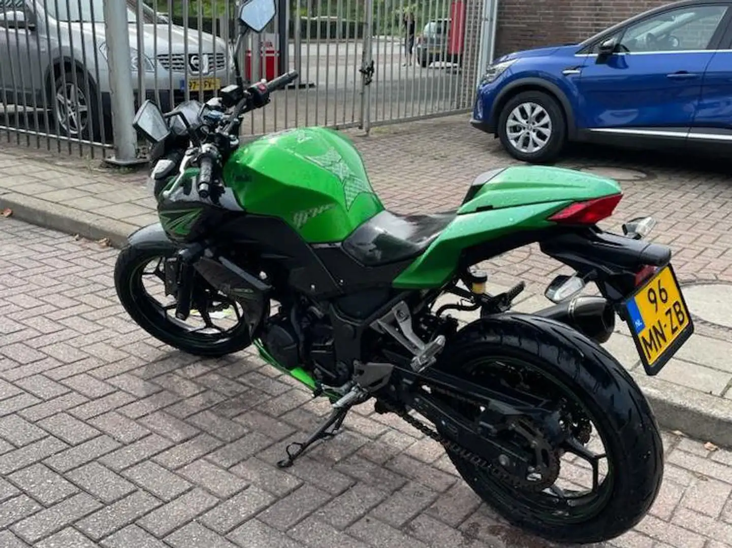 Kawasaki Z 300 ABS zelena - 2