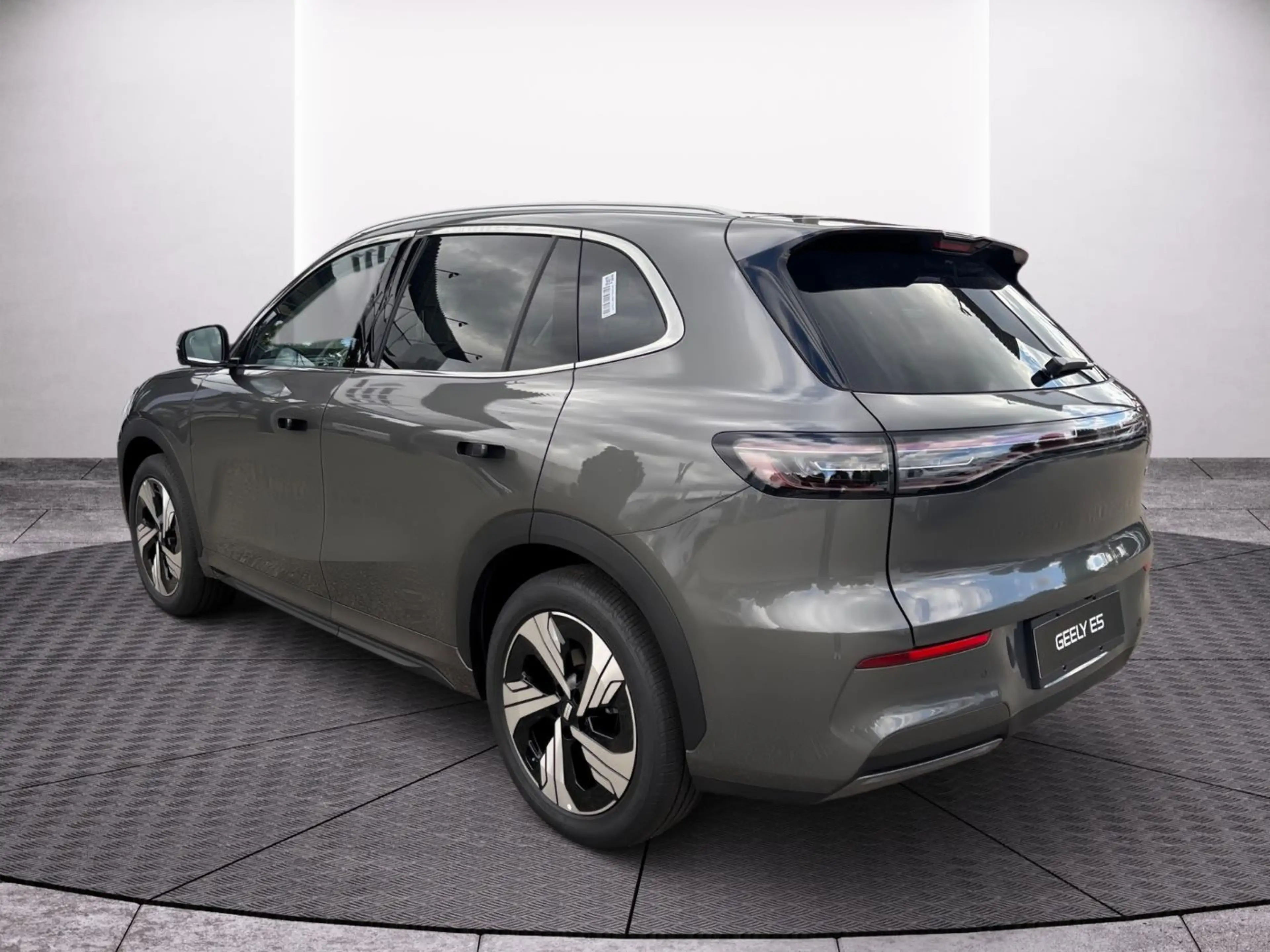 Geely E5 MAX ACC+LED+Navi+SHZ+360+Bel.Sitz+Kam.+KlimaA — photo 4