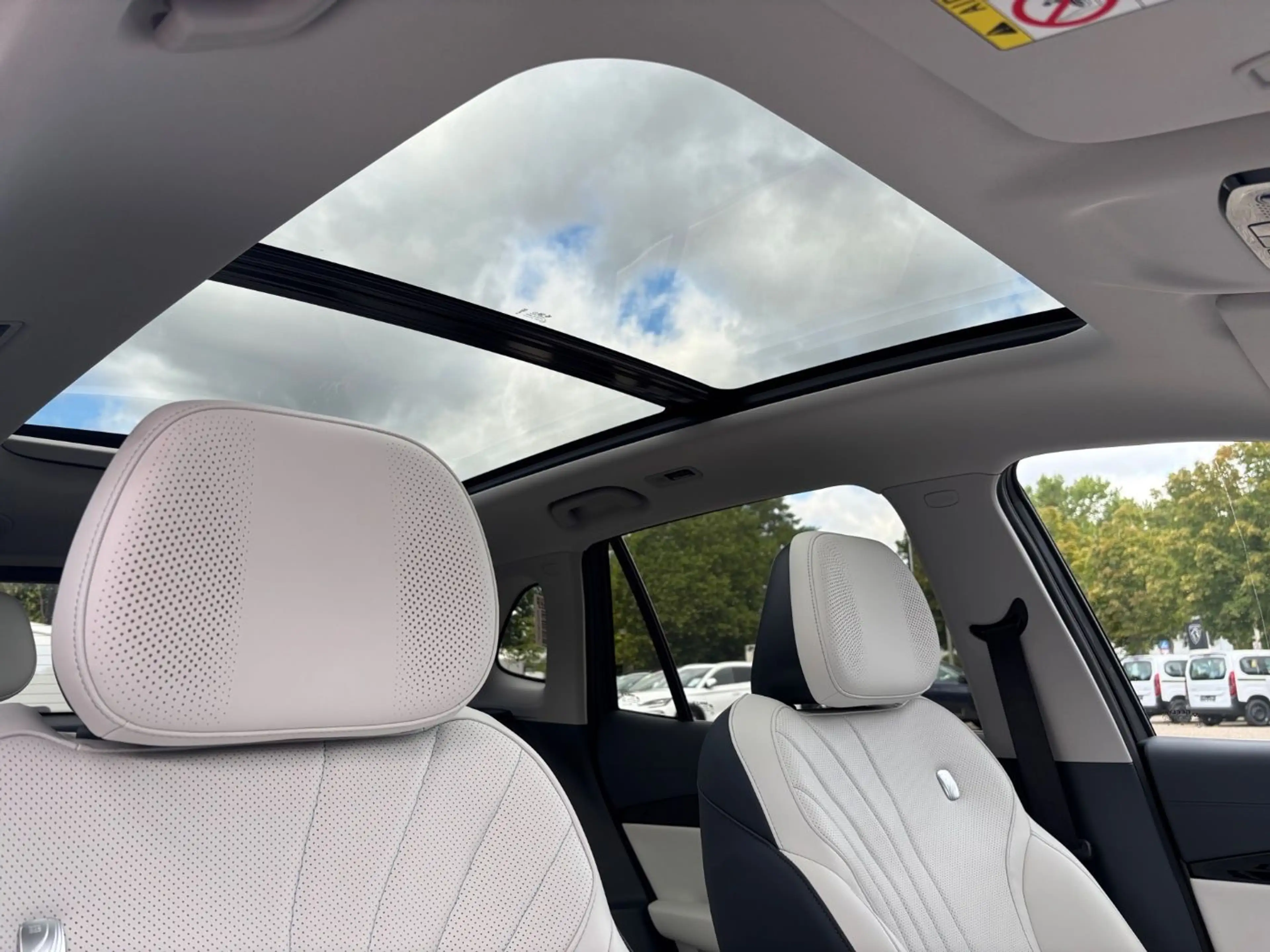 Geely E5 MAX ACC+LED+Navi+SHZ+360+Bel.Sitz+Kam.+KlimaA — photo 13