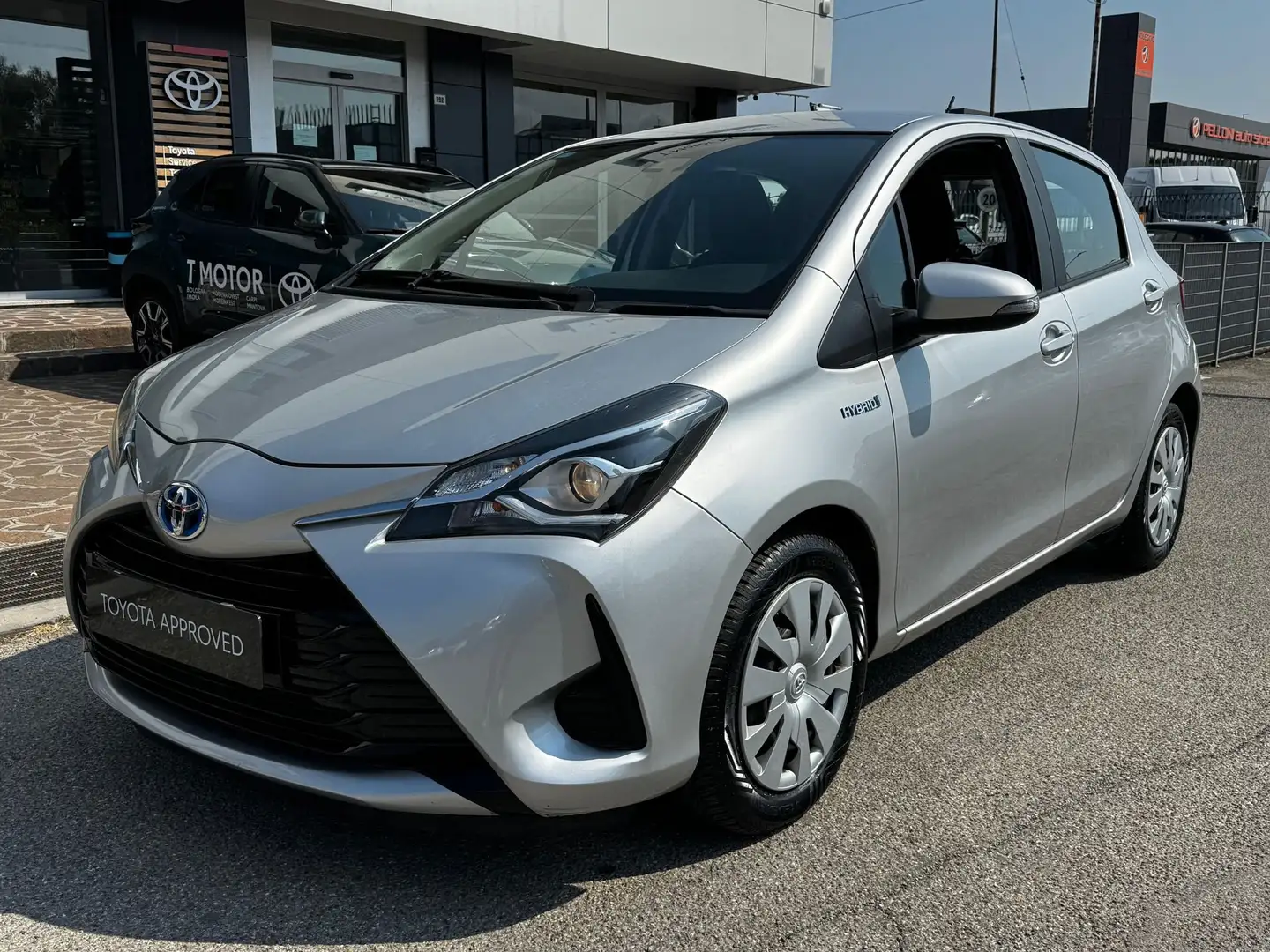 Toyota Yaris Yaris 1.5 Hybrid 5 porte Cool - 1