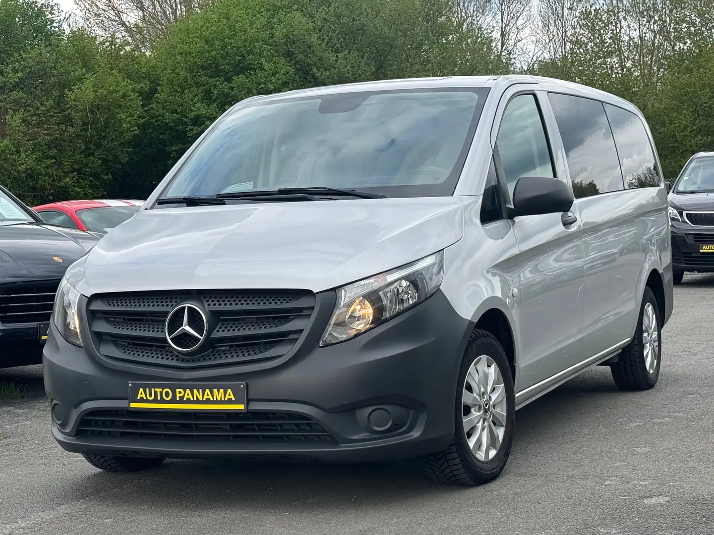 Mercedes-Benz Vito TOURER 116 2.1 BlueTEC 163CV 9 PLACES LONG CHASSIS Argent - 1
