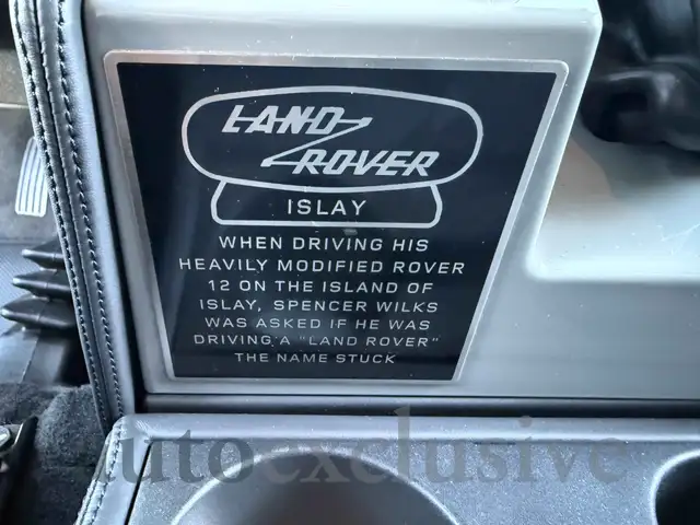 Land Rover Defender view 15