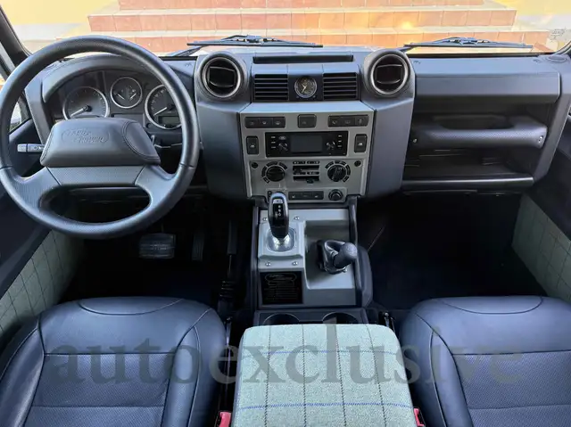 Land Rover Defender view 6