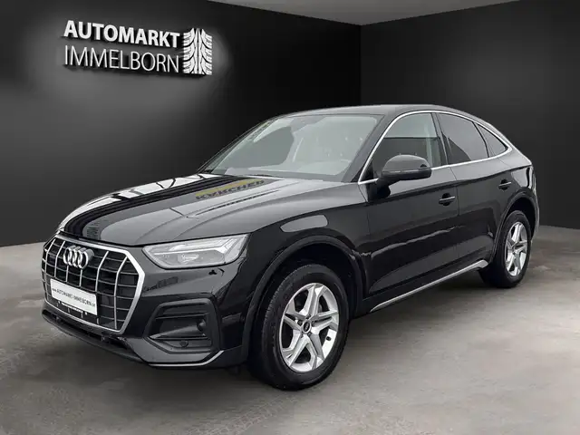 Audi Q5 view 4
